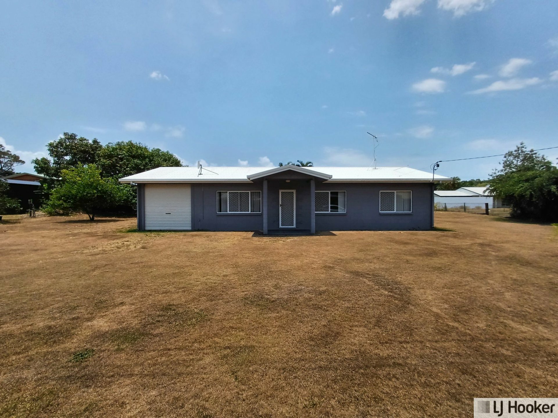 14 Melaleuca Drive, TULLY HEADS