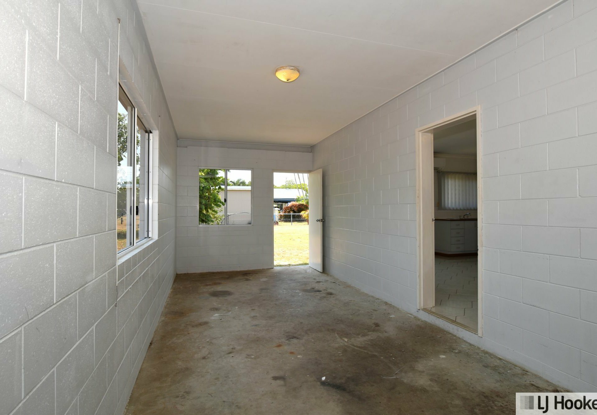 14 Melaleuca Drive, TULLY HEADS
