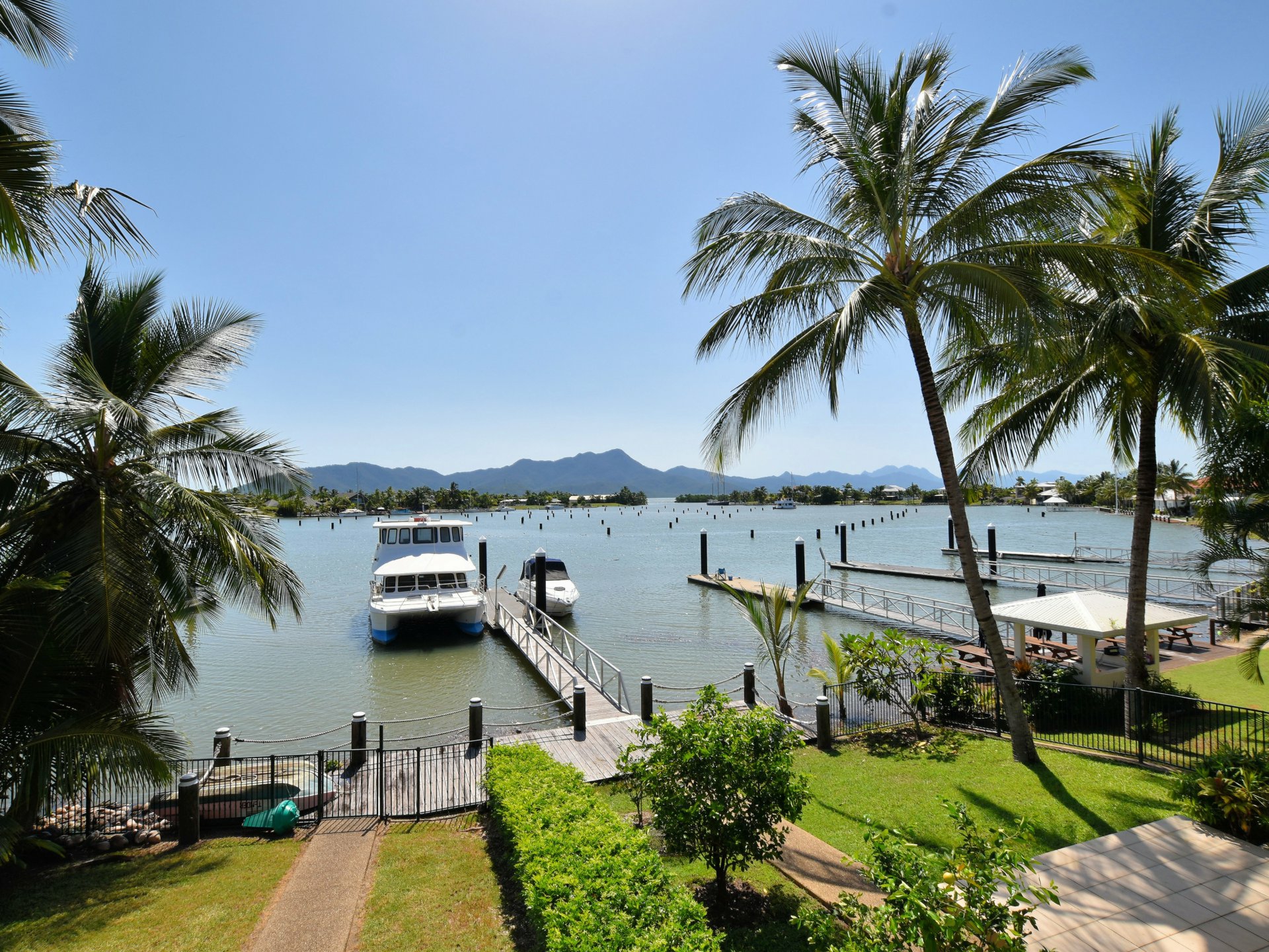 Unit 2/23 Poinciana Boulevard, CARDWELL