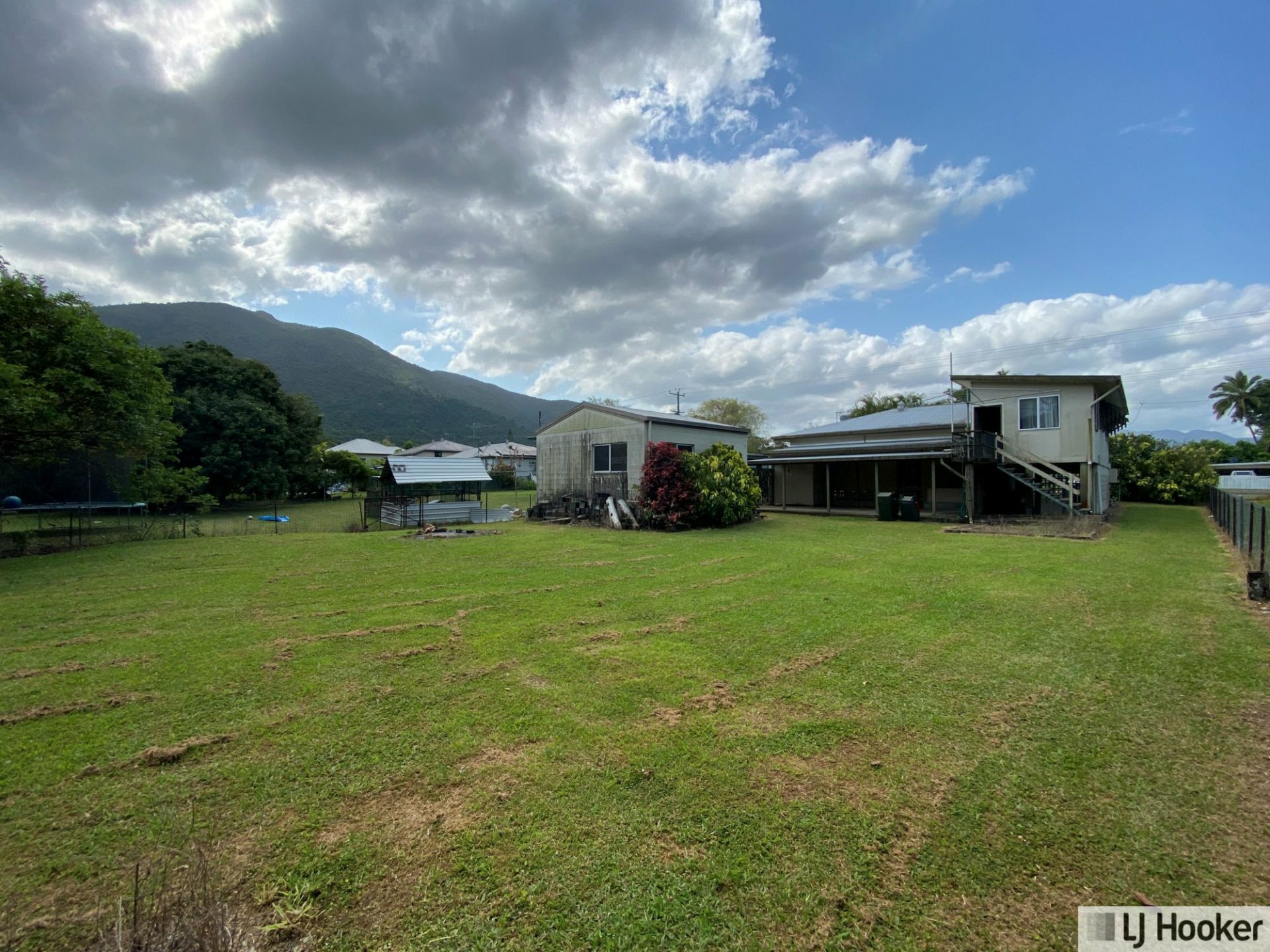 11 King Street, TULLY