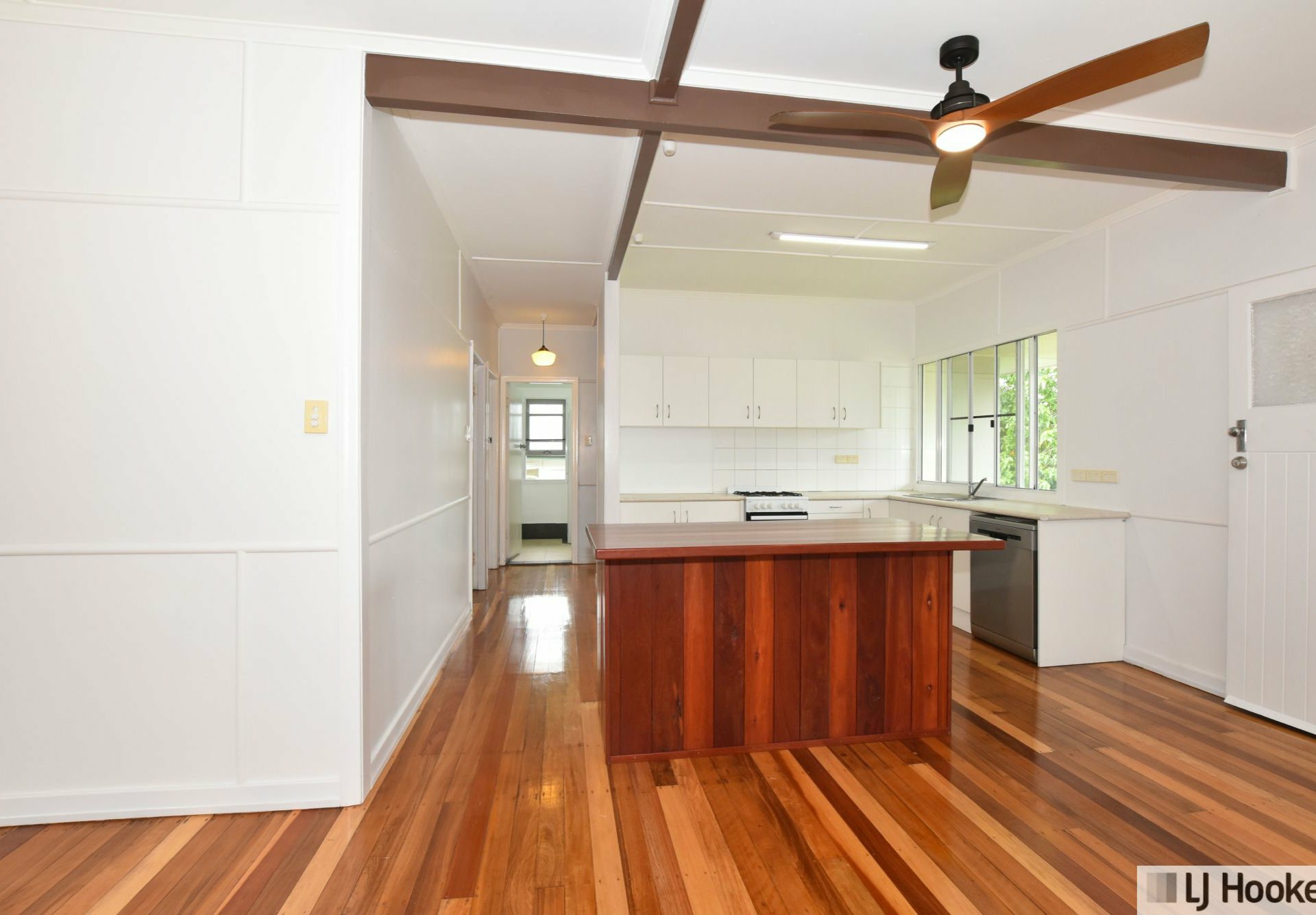 8 Cairns Street, TULLY