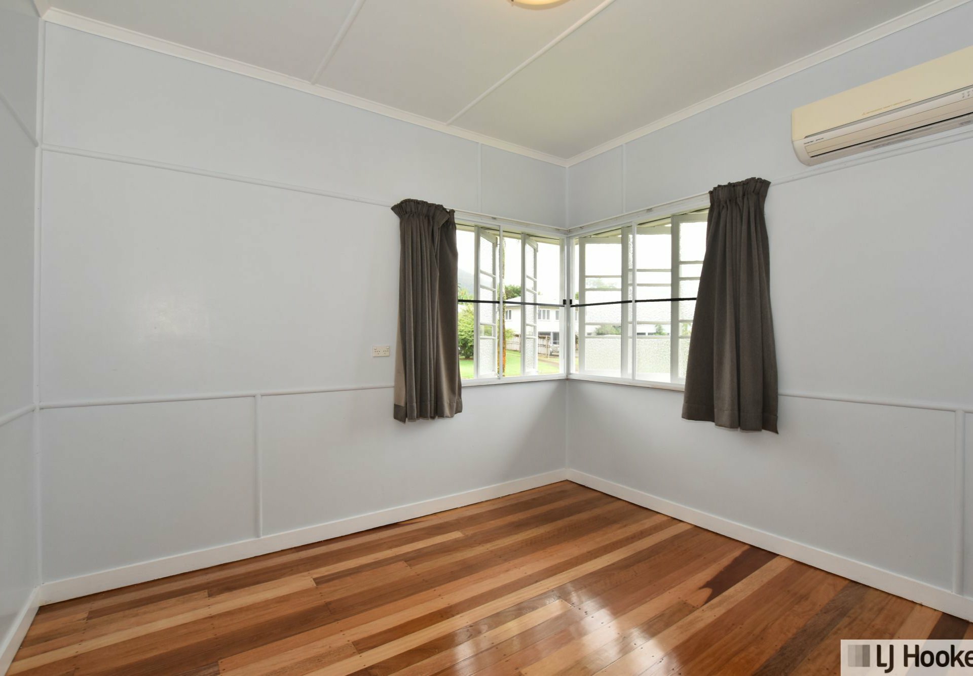 8 Cairns Street, TULLY