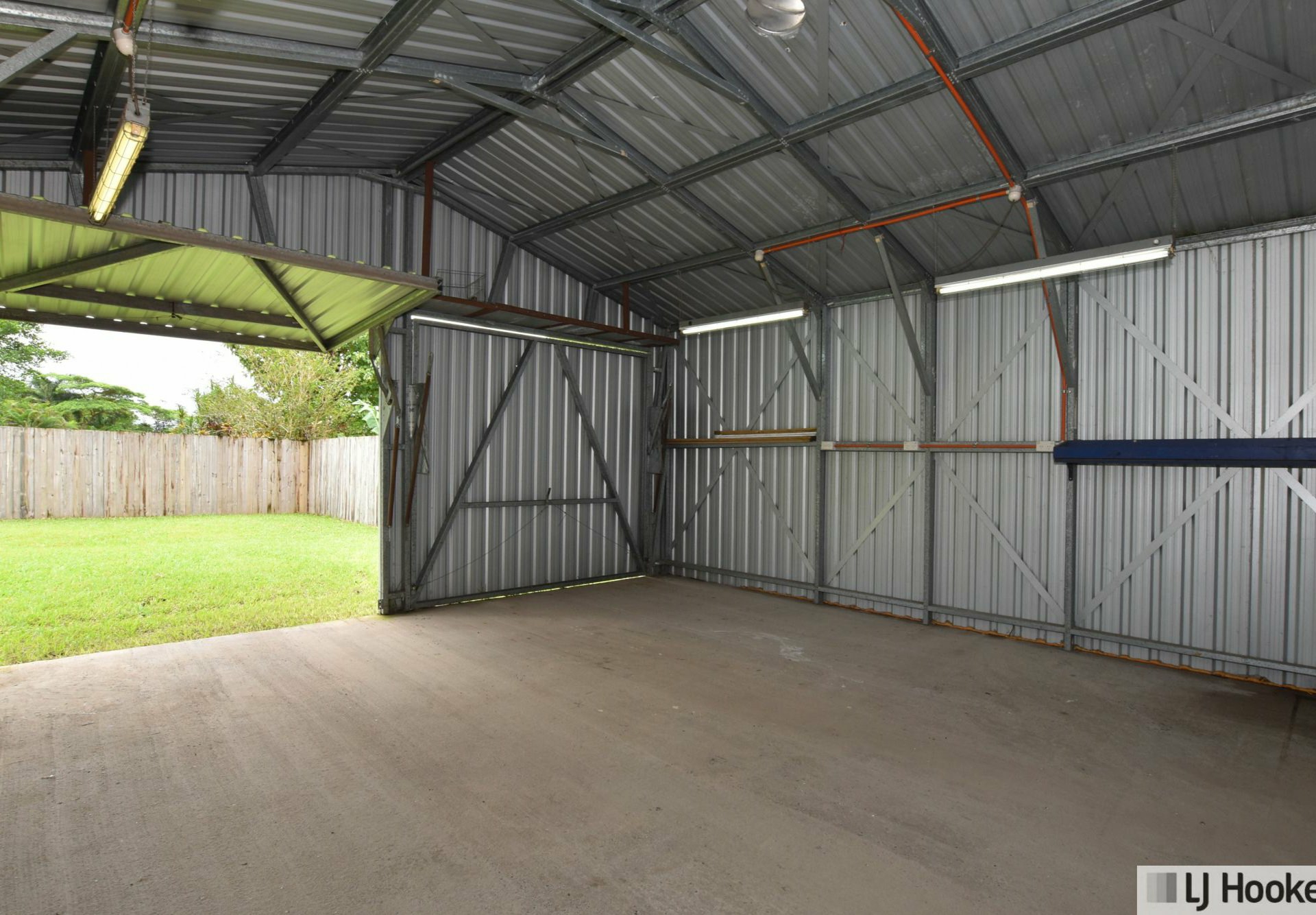 8 Cairns Street, TULLY
