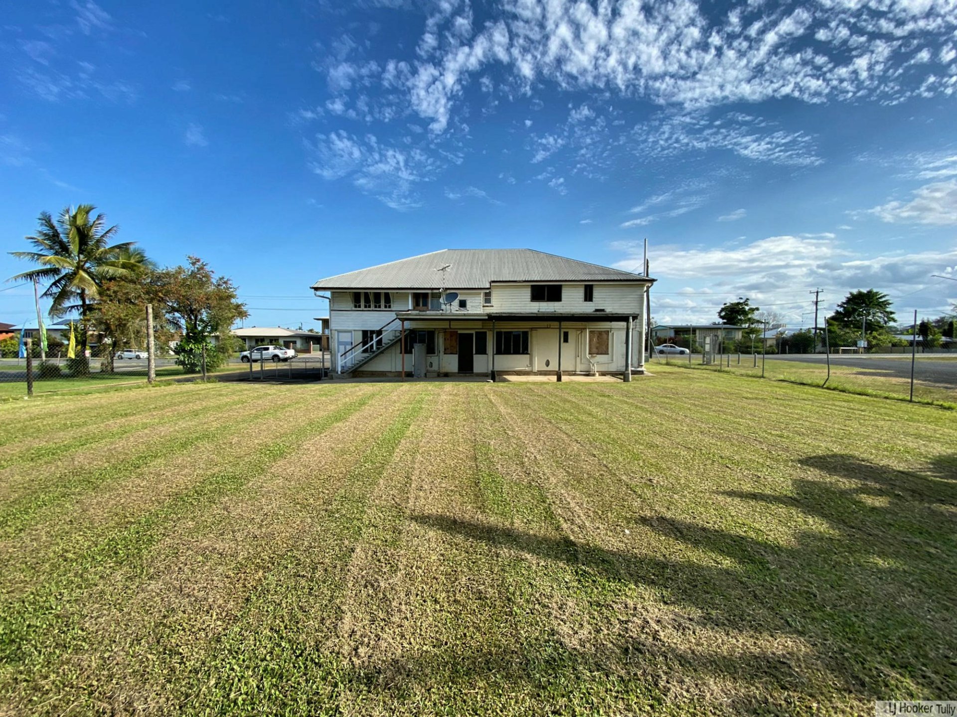 15 Flying Fish Point Road, INNISFAIL ESTATE