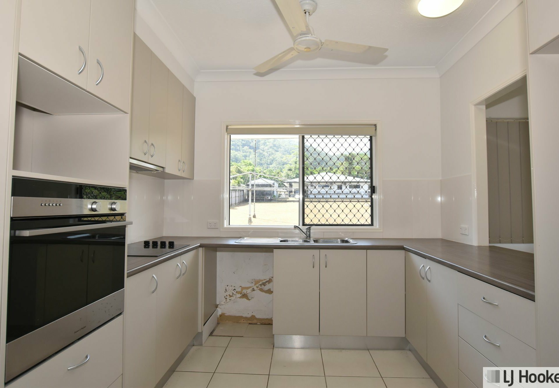 6 Dore Street, TULLY