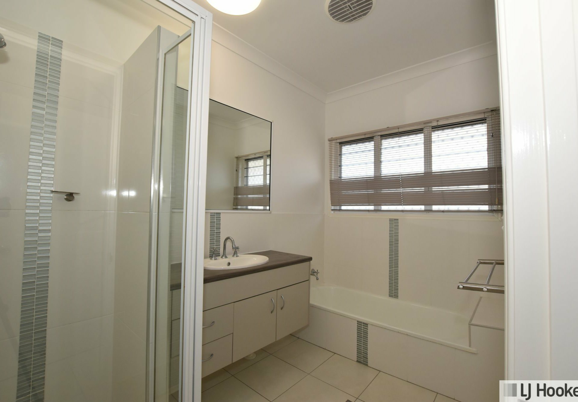 6 Dore Street, TULLY