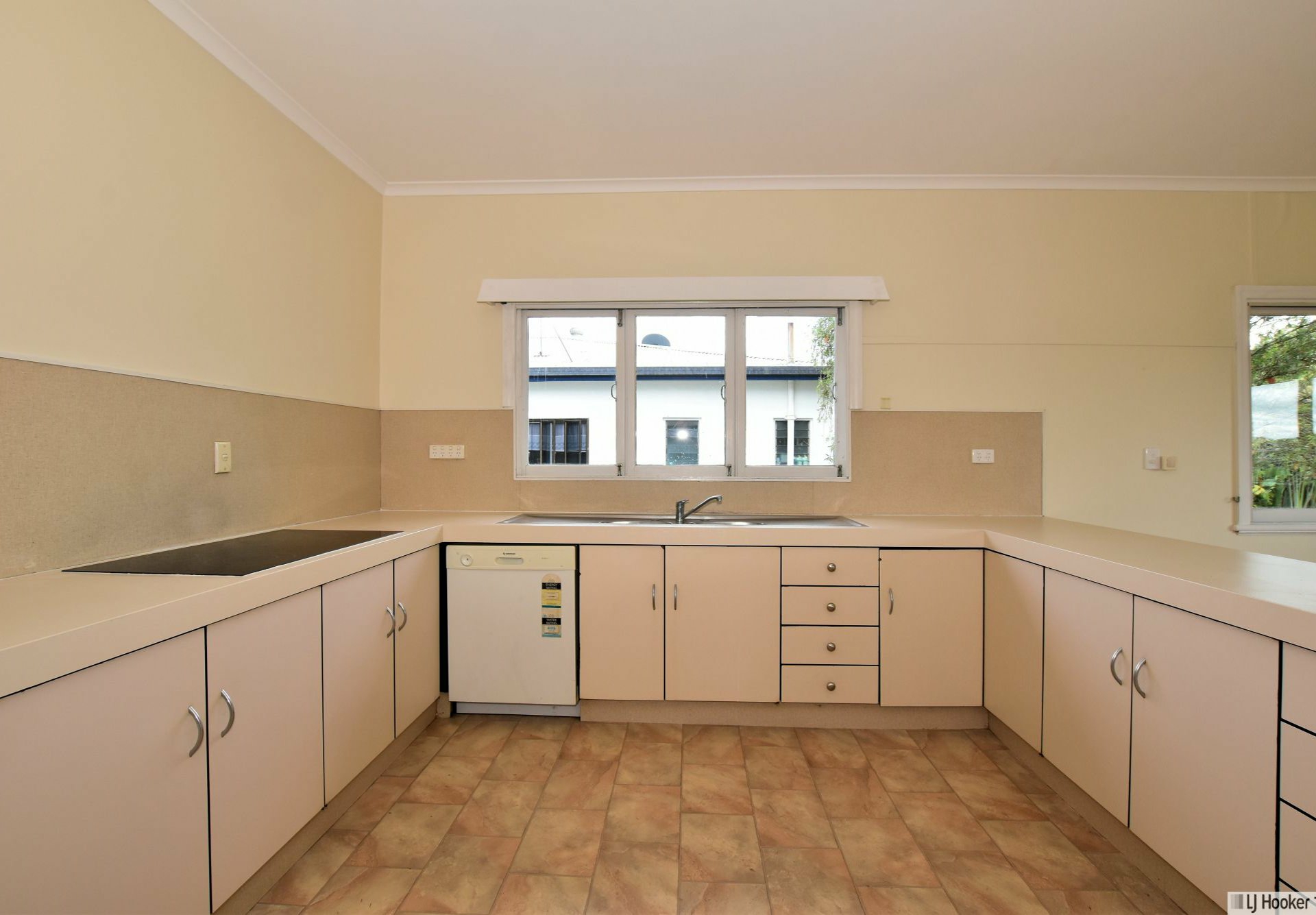 2 Mcdonald Street, TULLY