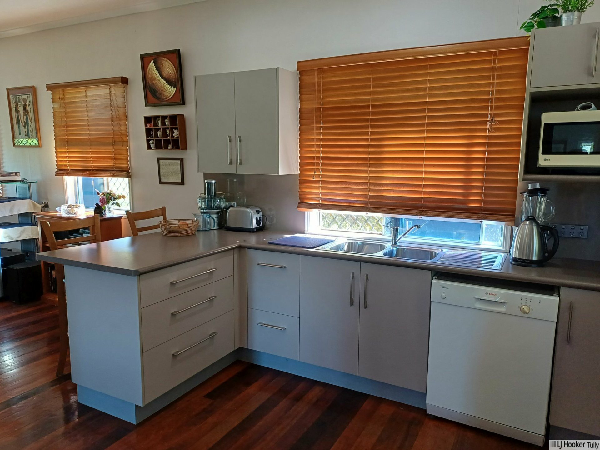 12 Briggs Street, TULLY