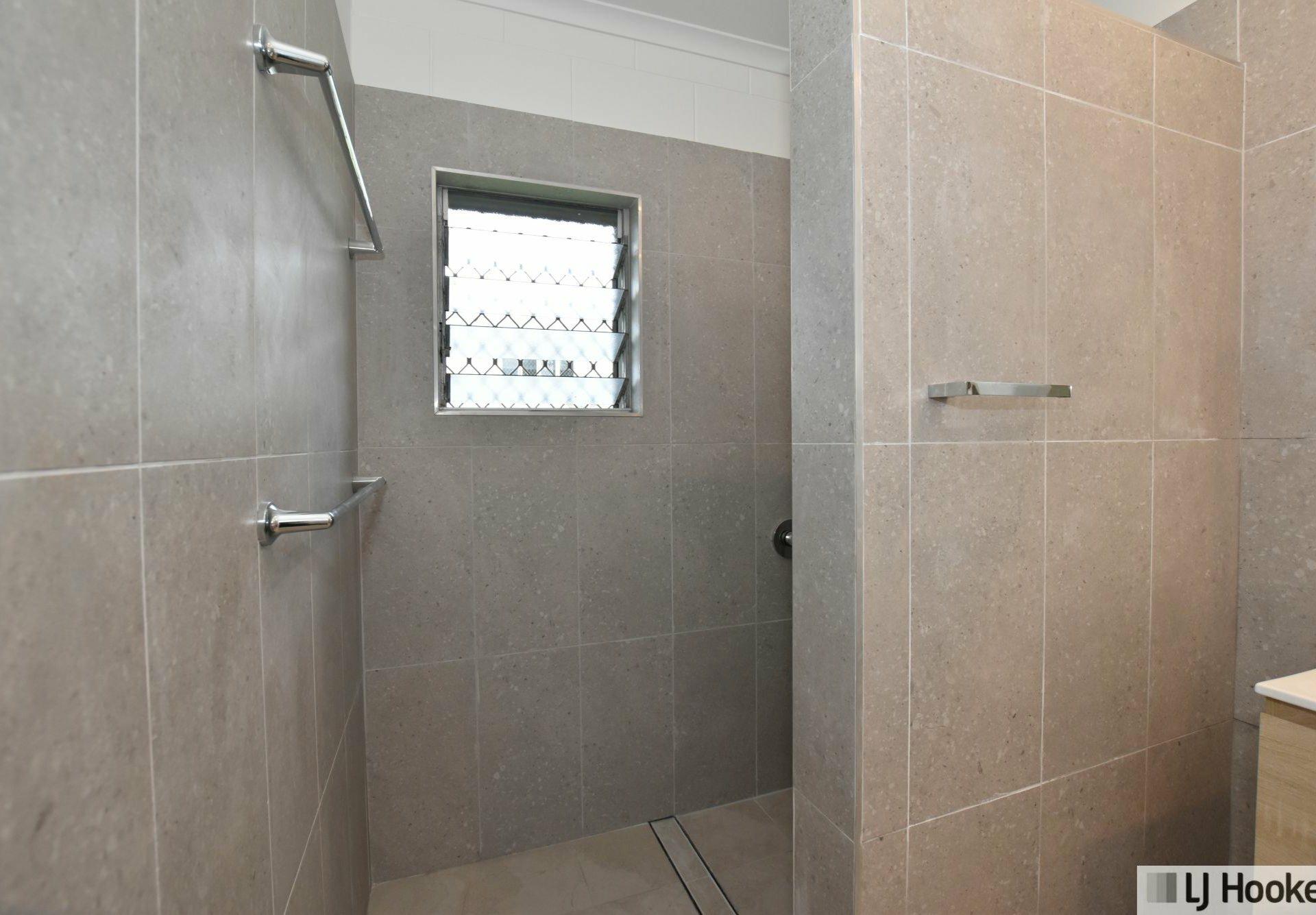 Unit 1 & 2/13 Cairns St, TULLY