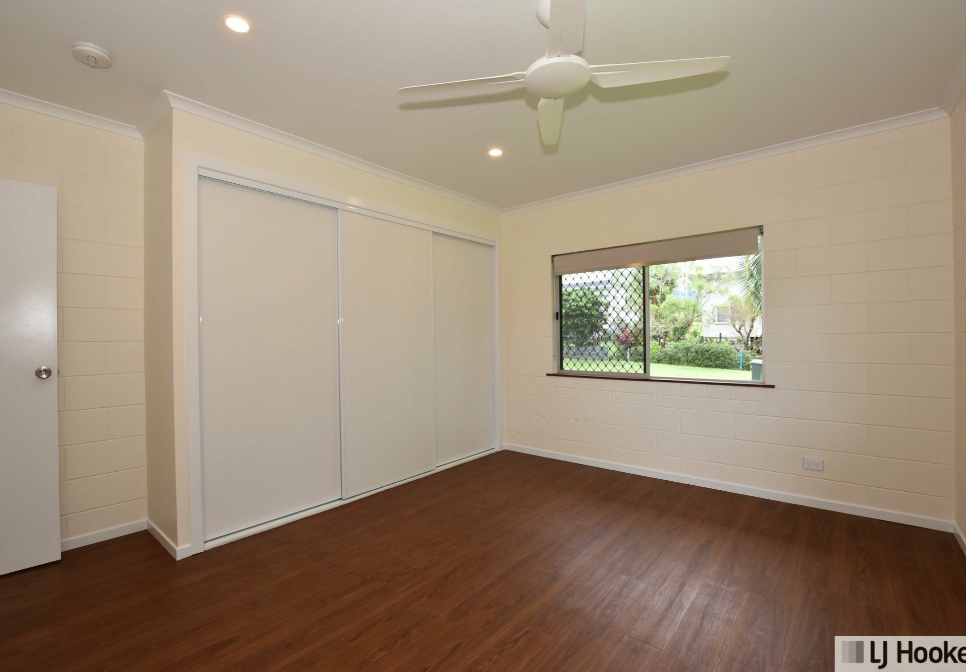 Unit 1 & 2/13 Cairns St, TULLY