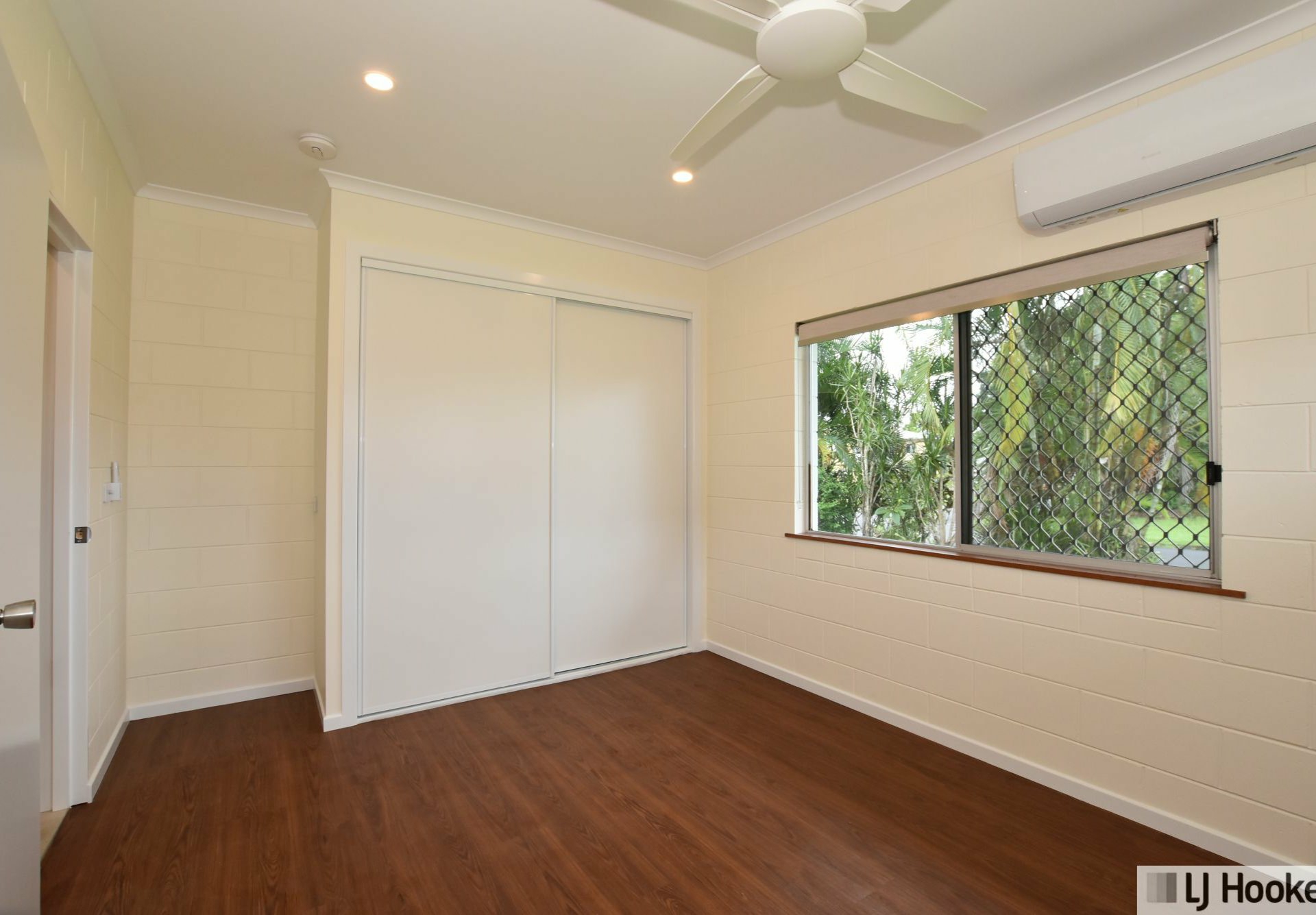 Unit 1 & 2/13 Cairns St, TULLY