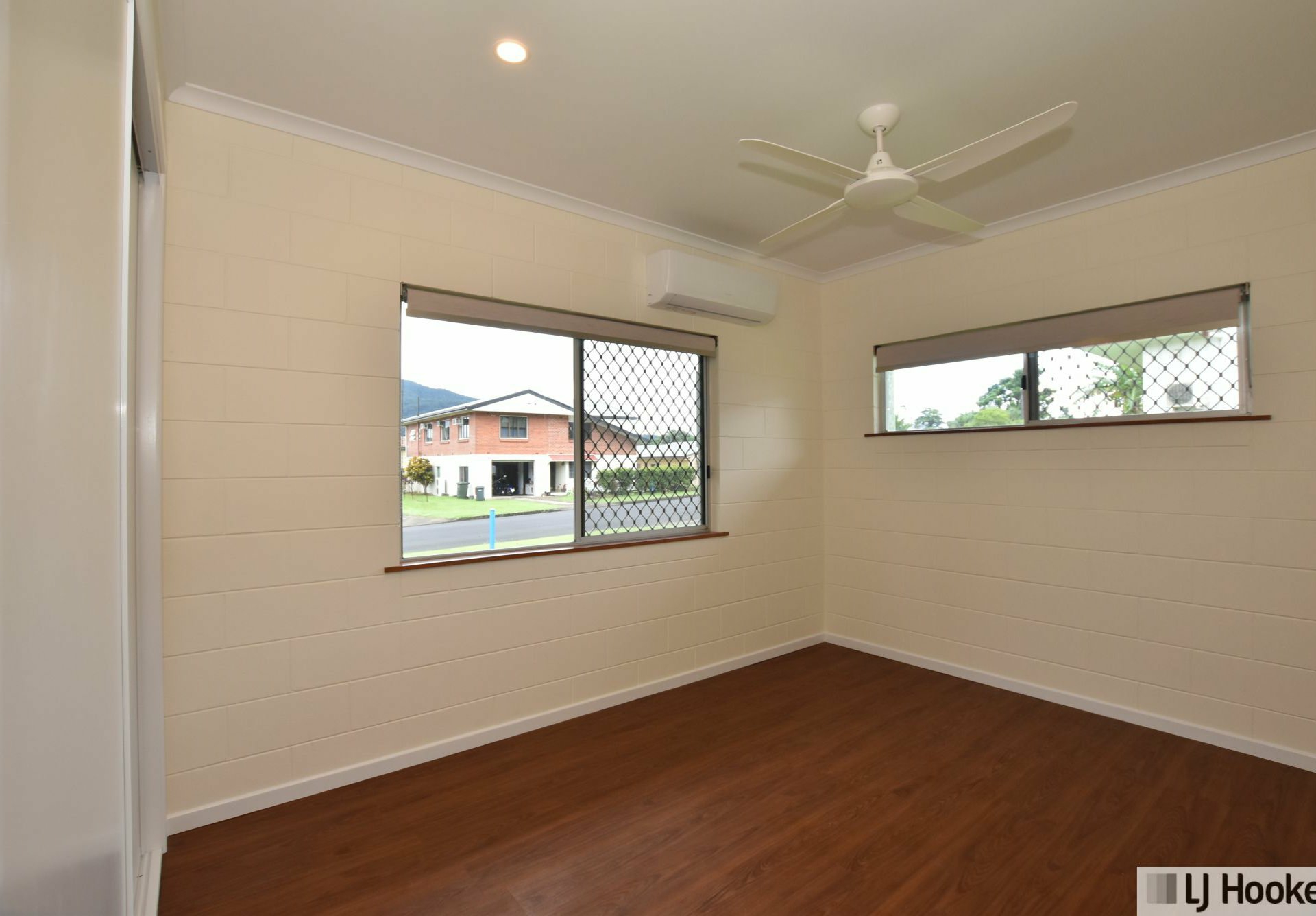 Unit 1 & 2/13 Cairns St, TULLY