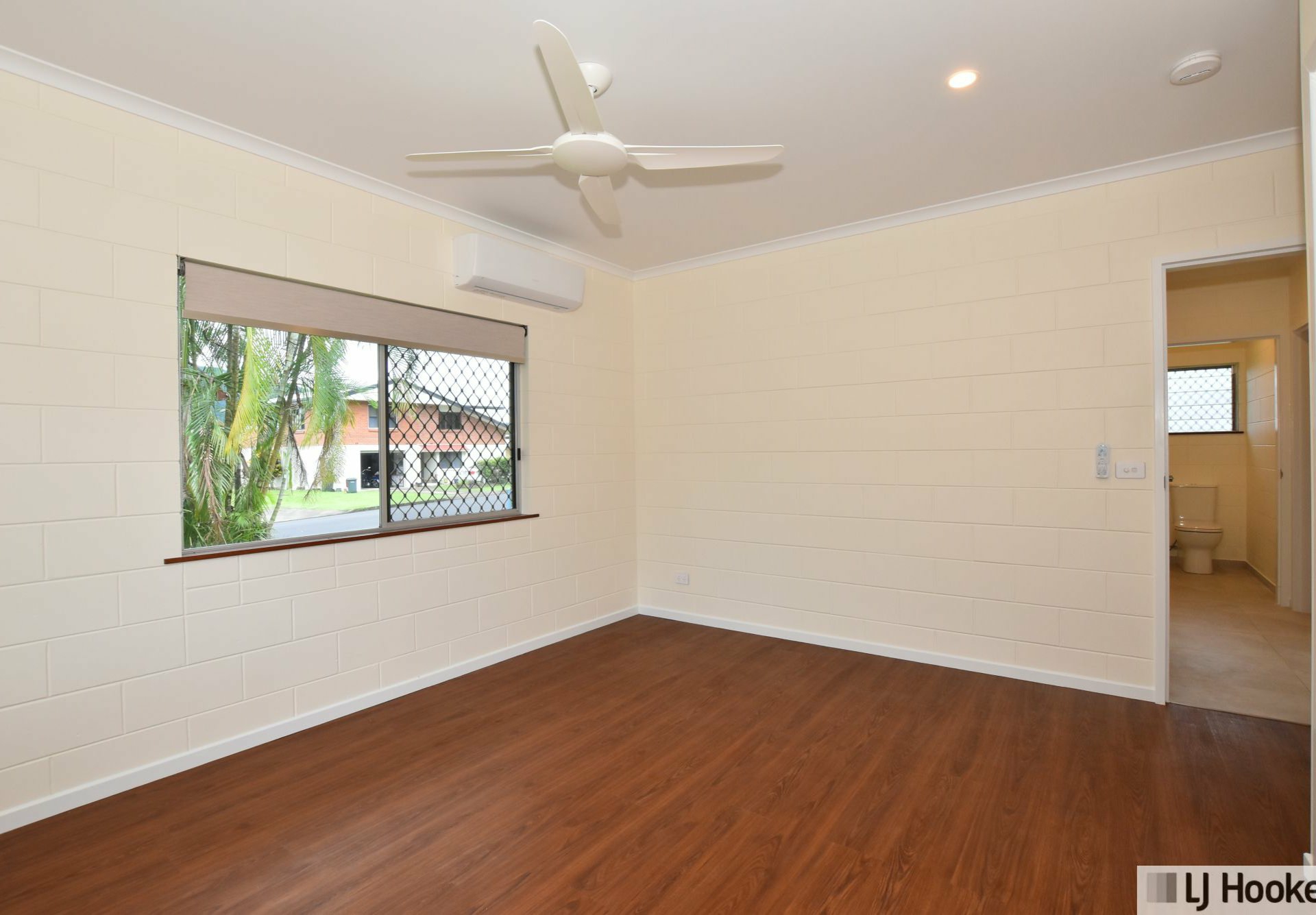 Unit 1 & 2/13 Cairns St, TULLY
