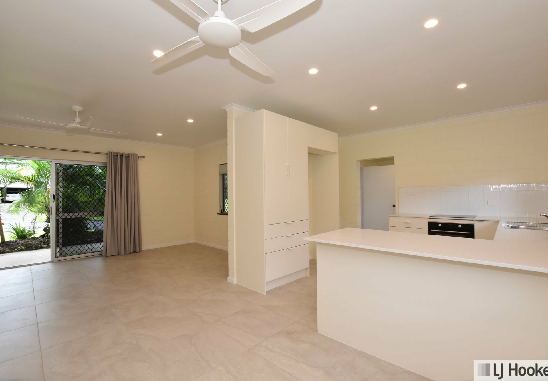 Unit 1 & 2/13 Cairns St, TULLY