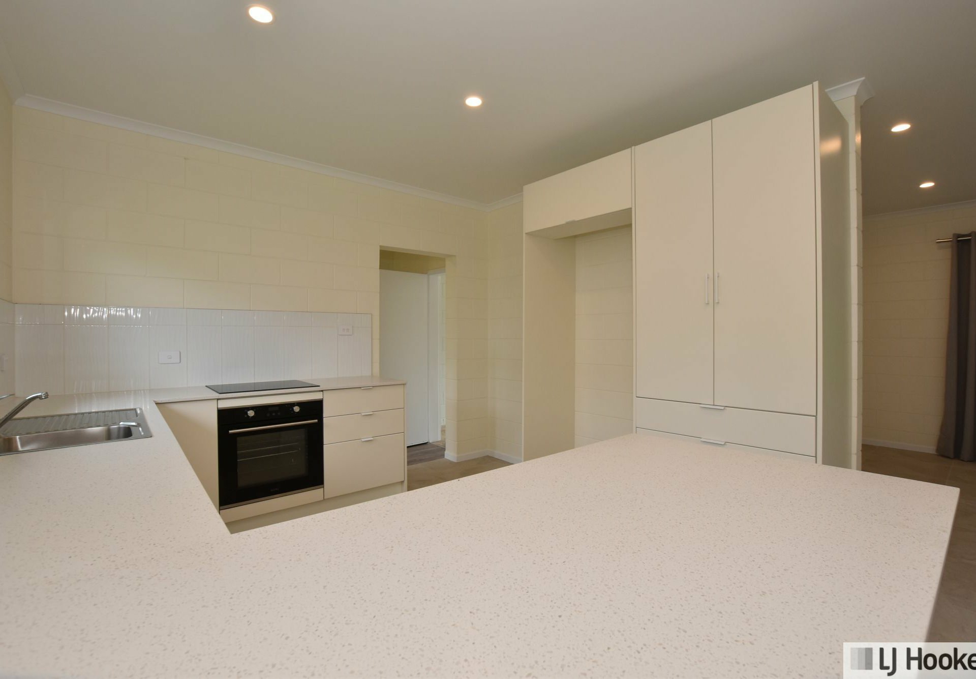 Unit 1 & 2/13 Cairns St, TULLY