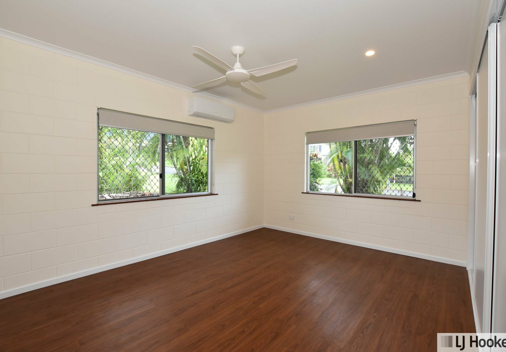 Unit 1 & 2/13 Cairns St, TULLY