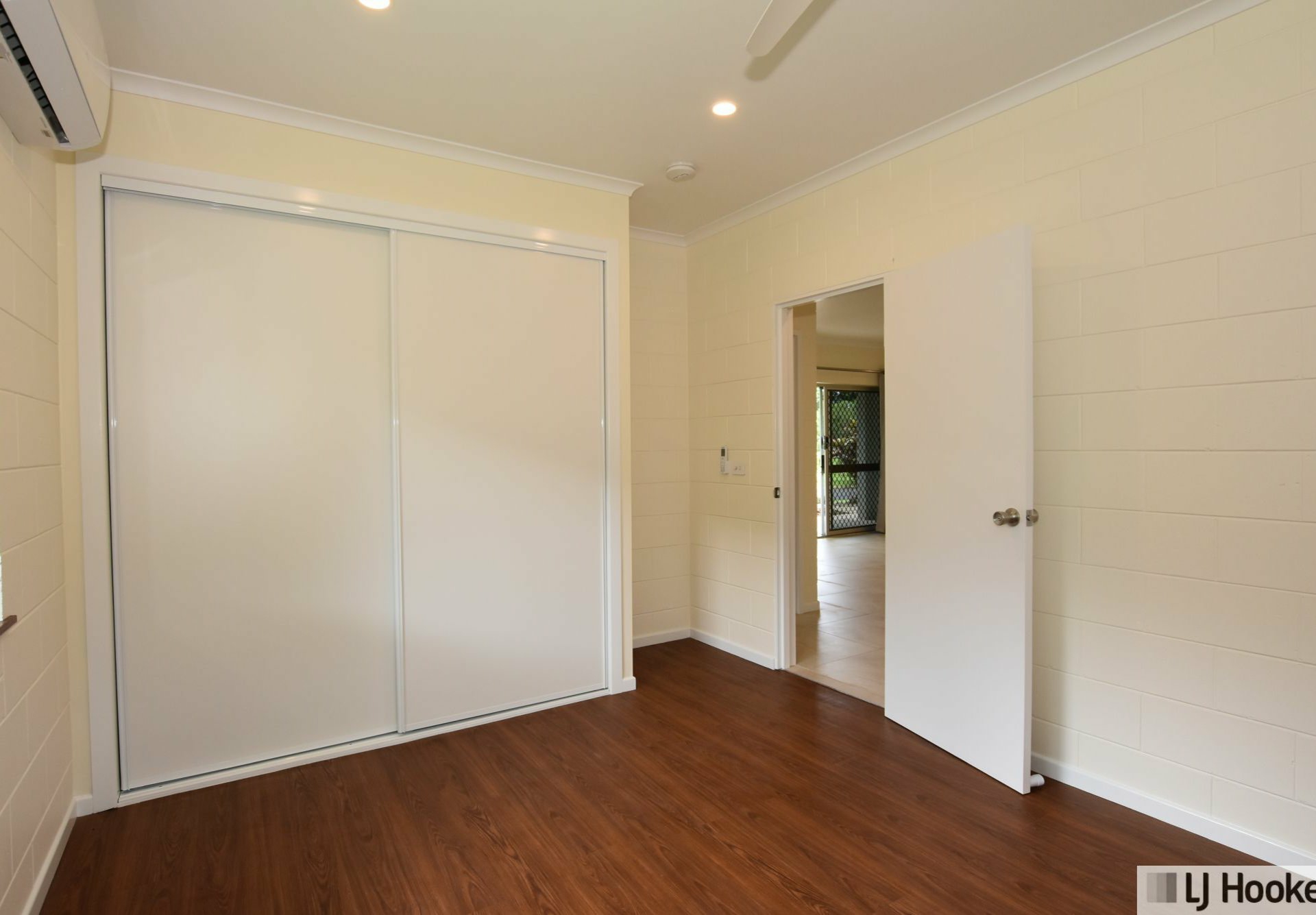 Unit 1 & 2/13 Cairns St, TULLY