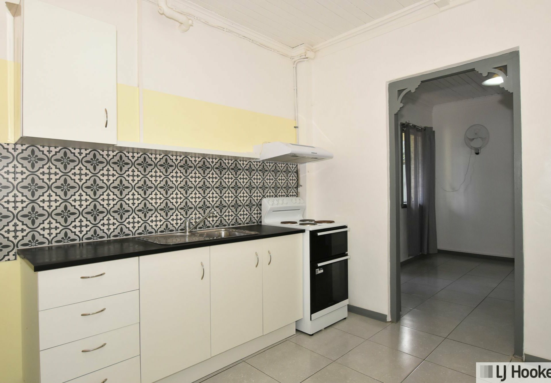 2/6 Hort Street, TULLY