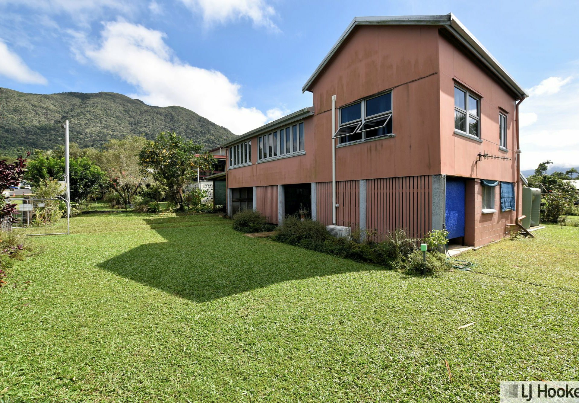 14 Webb Street, TULLY