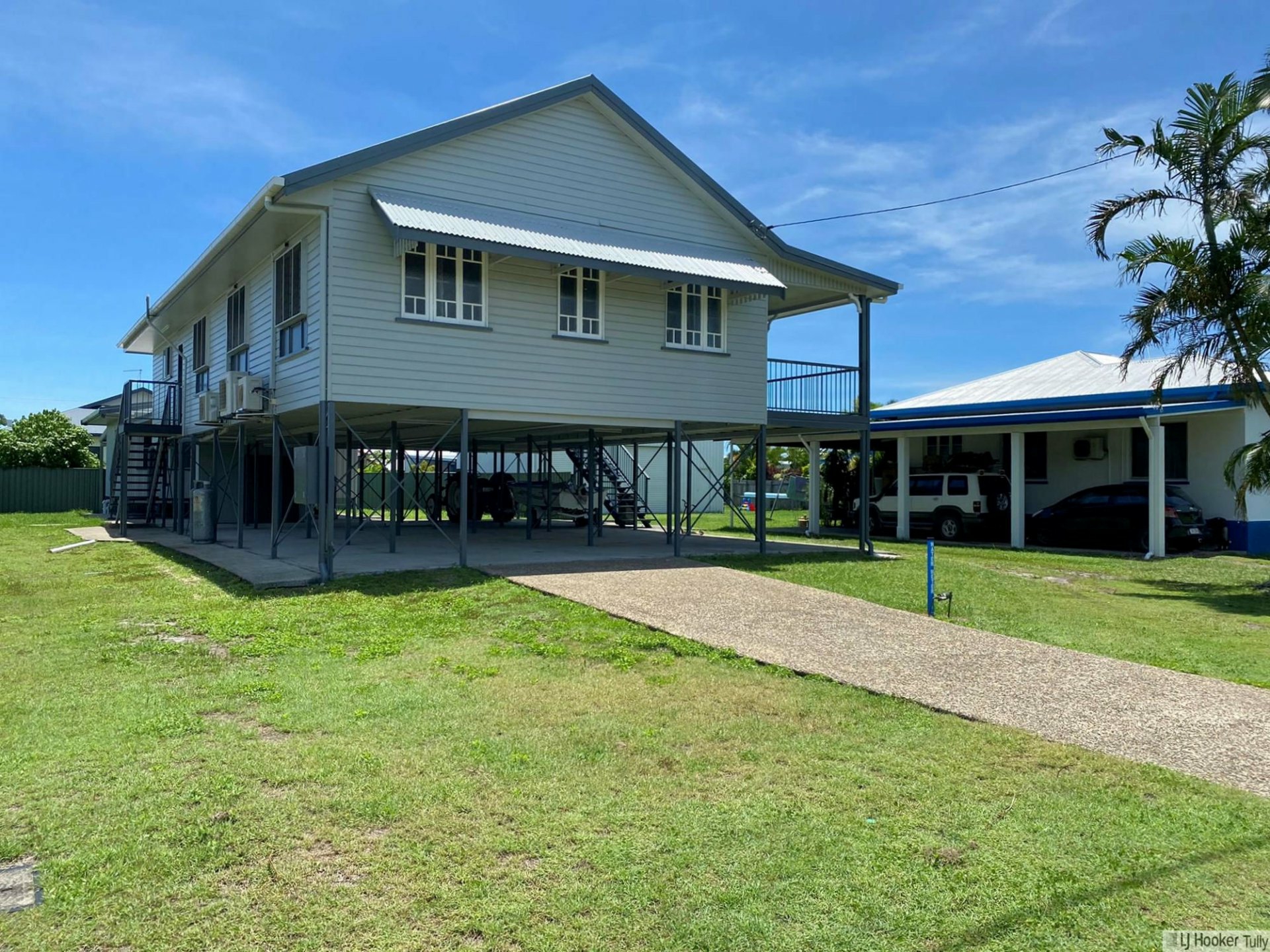 12 Sydney Smith Street, KURRIMINE BEACH
