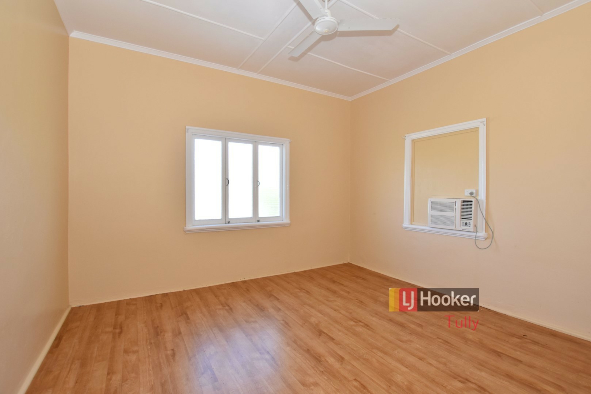 2/9 Thurles Street, TULLY