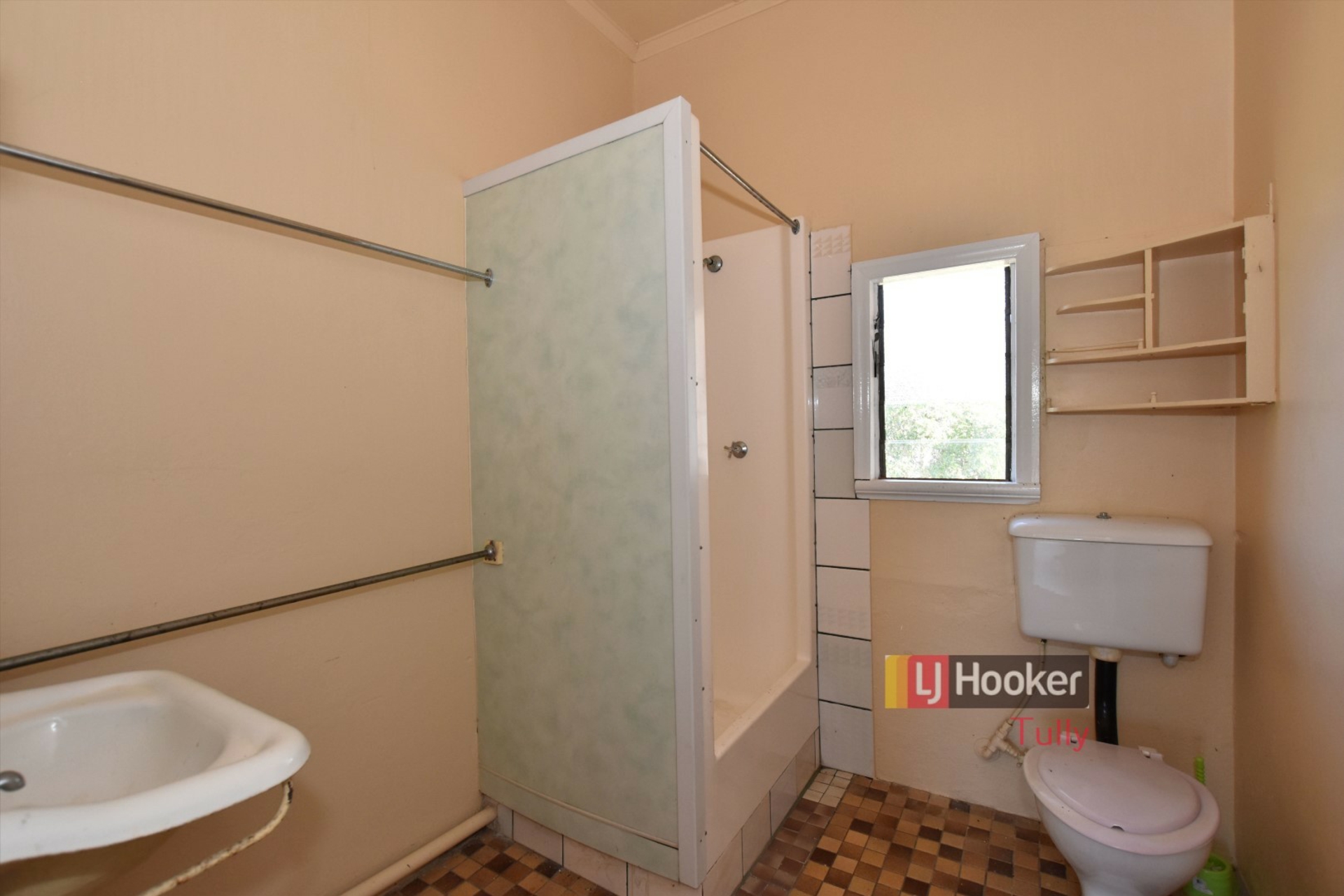 2/9 Thurles Street, TULLY