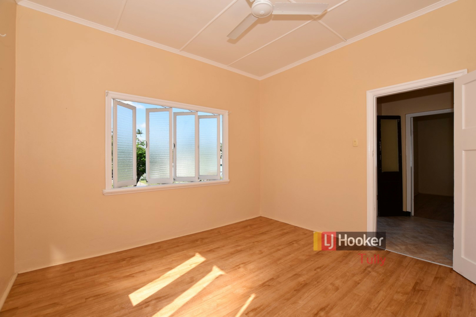 2/9 Thurles Street, TULLY