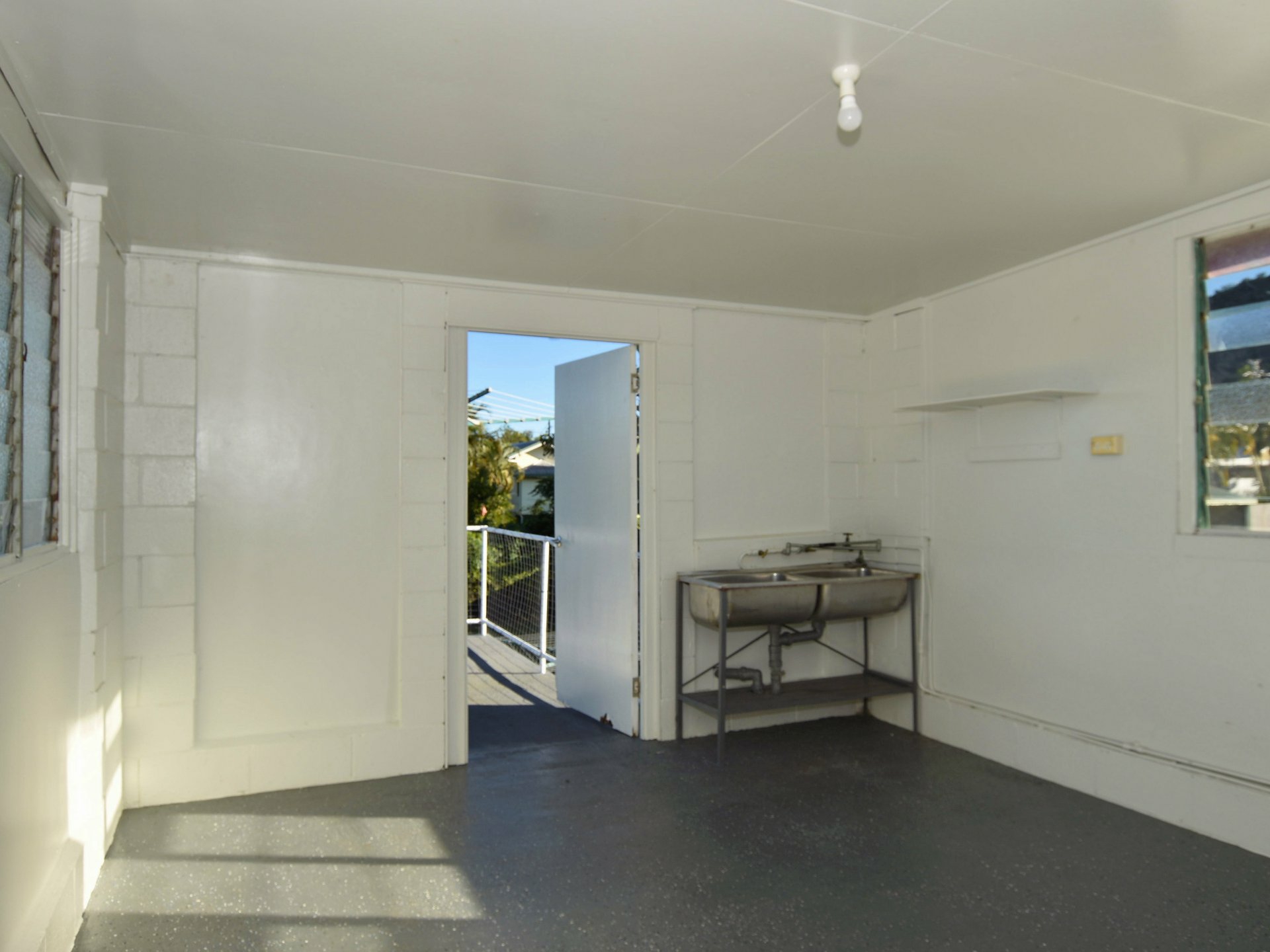 2/9 Thurles Street, TULLY