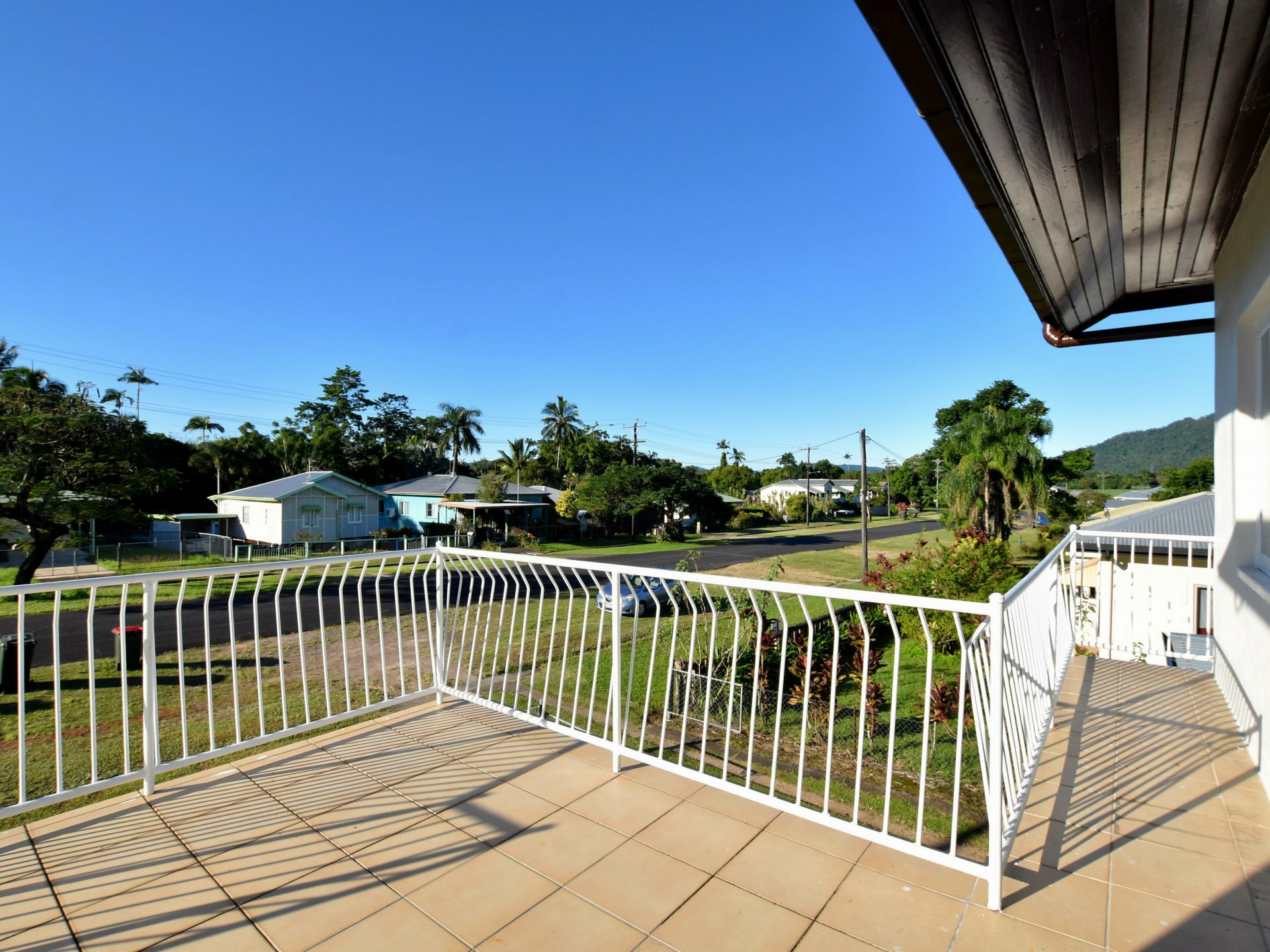 2/9 Thurles Street, TULLY