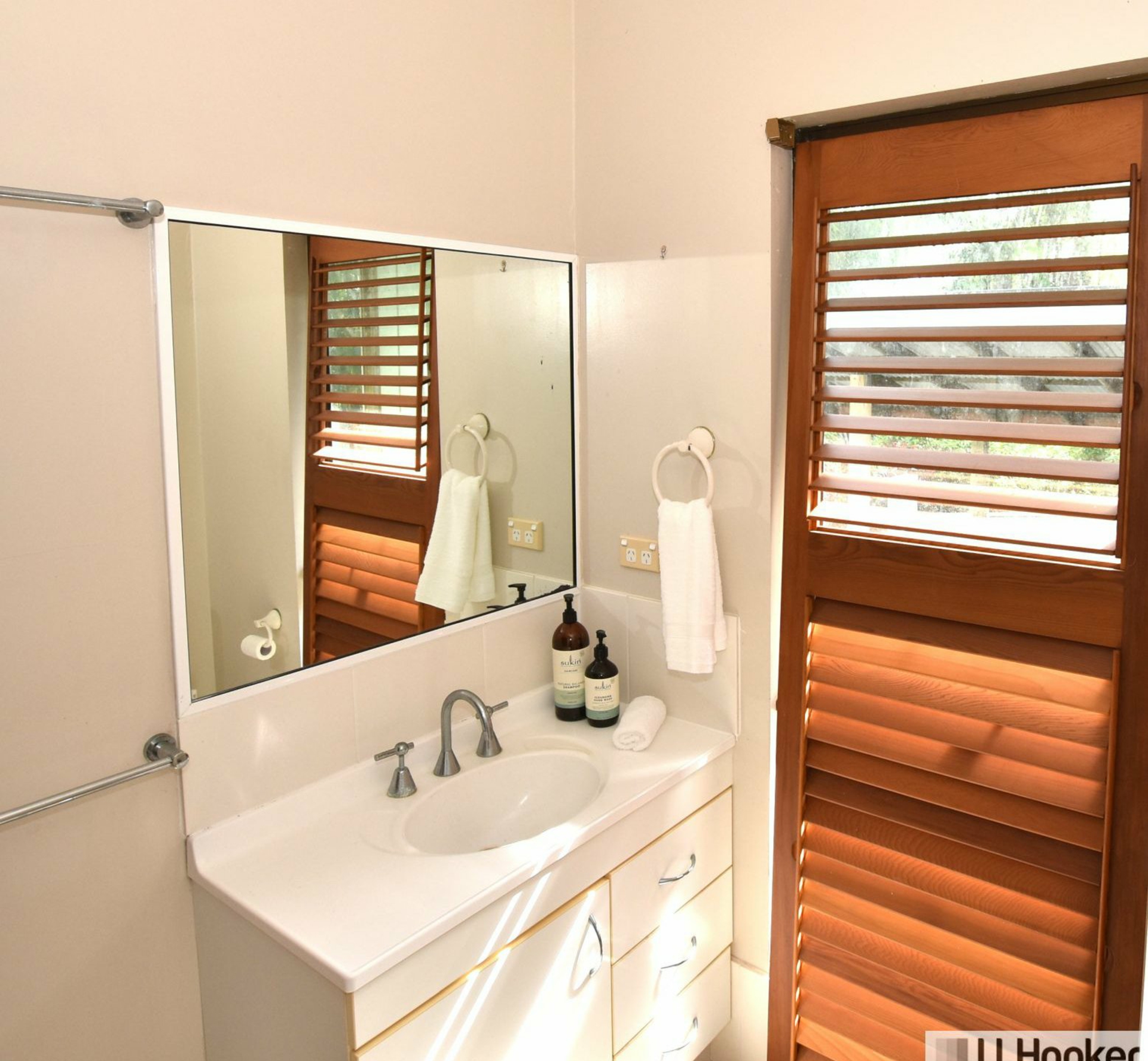 18 Hillview Court, CARMOO
