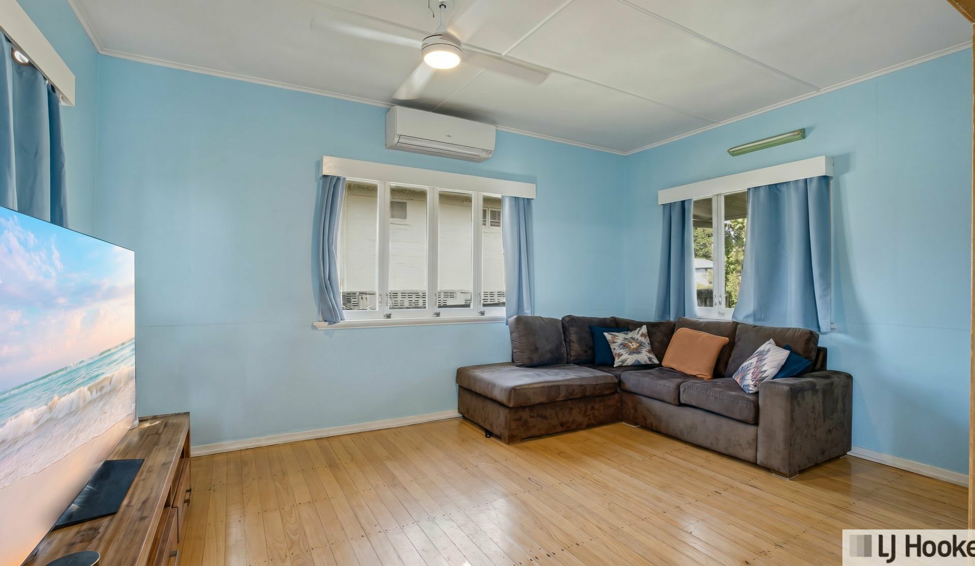 10 Cairns Street — photo 4 of 30