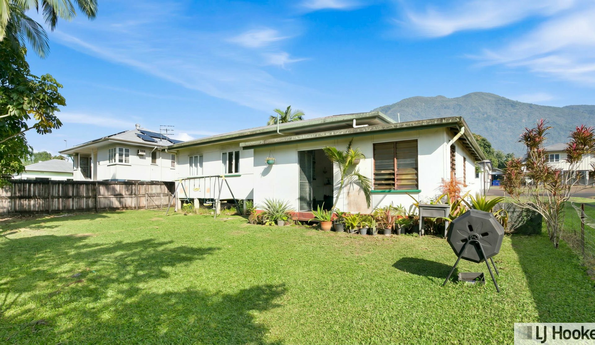 10 Cairns Street — photo 21 of 30