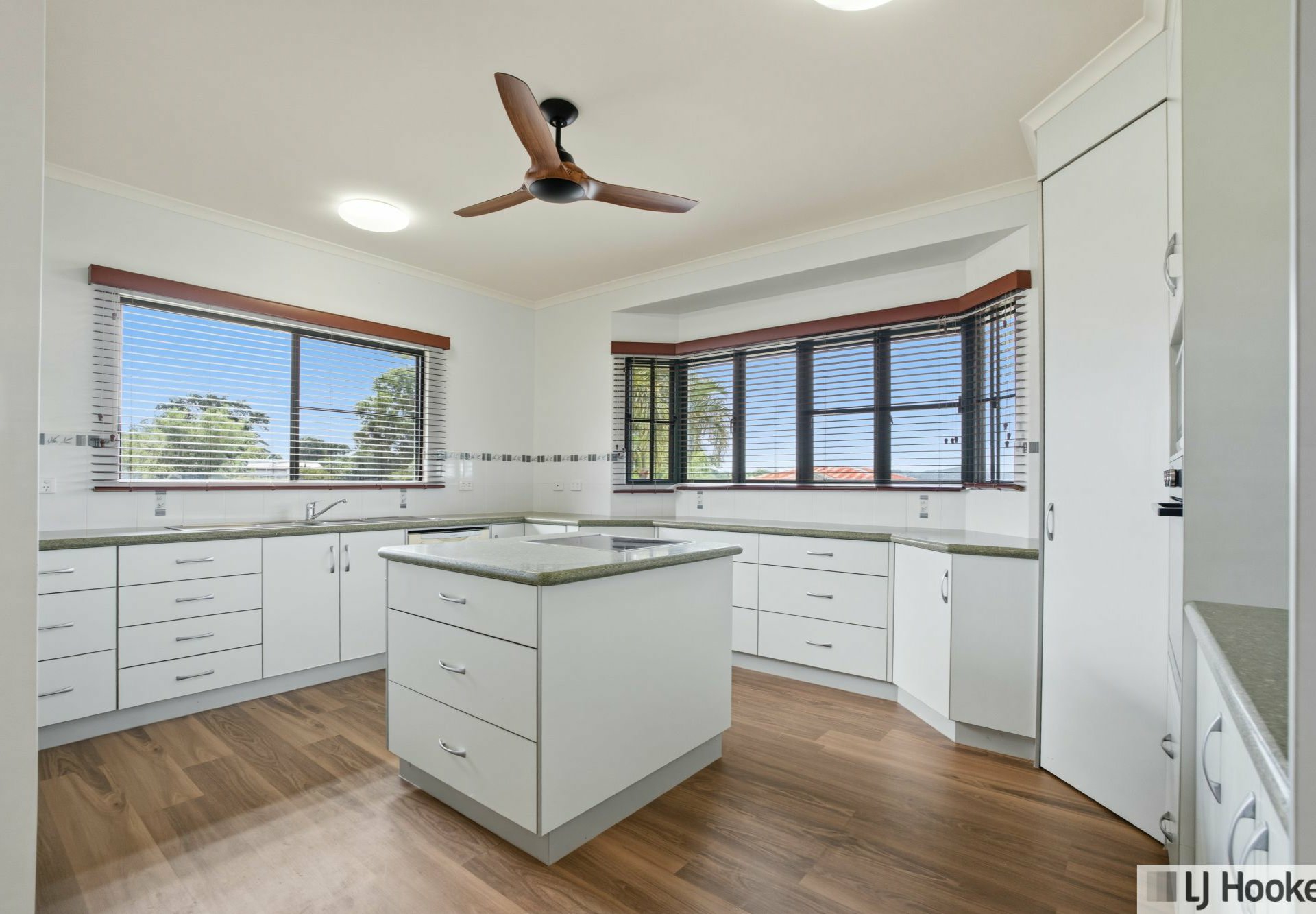 19 Hielscher Street — photo 3 of 30