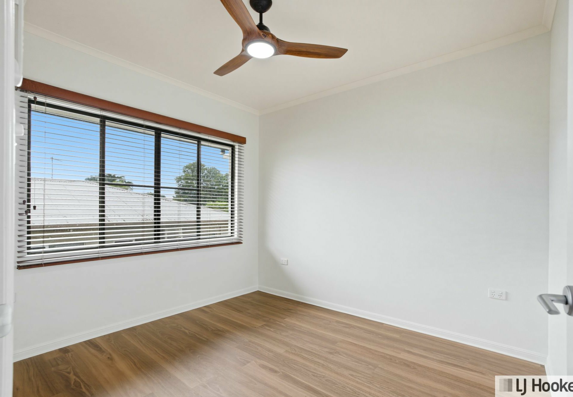 19 Hielscher Street — photo 27 of 30