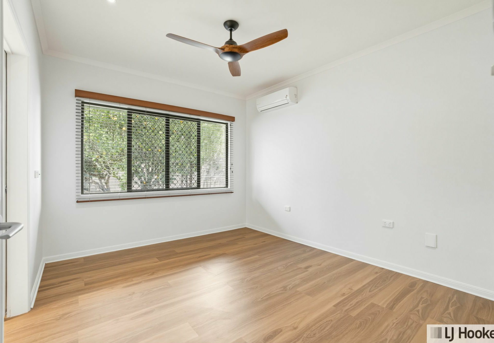 19 Hielscher Street — photo 29 of 30