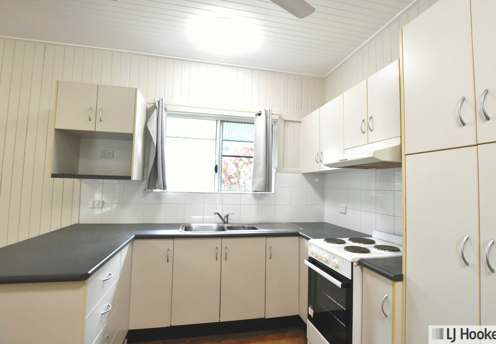 37 Murray Street — photo 20 of 23