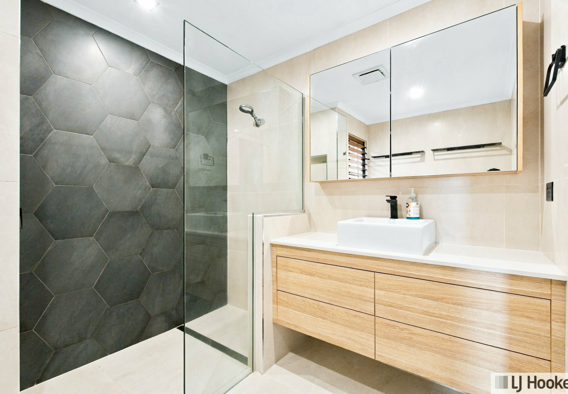 10 Briggs Street — photo 7 of 30