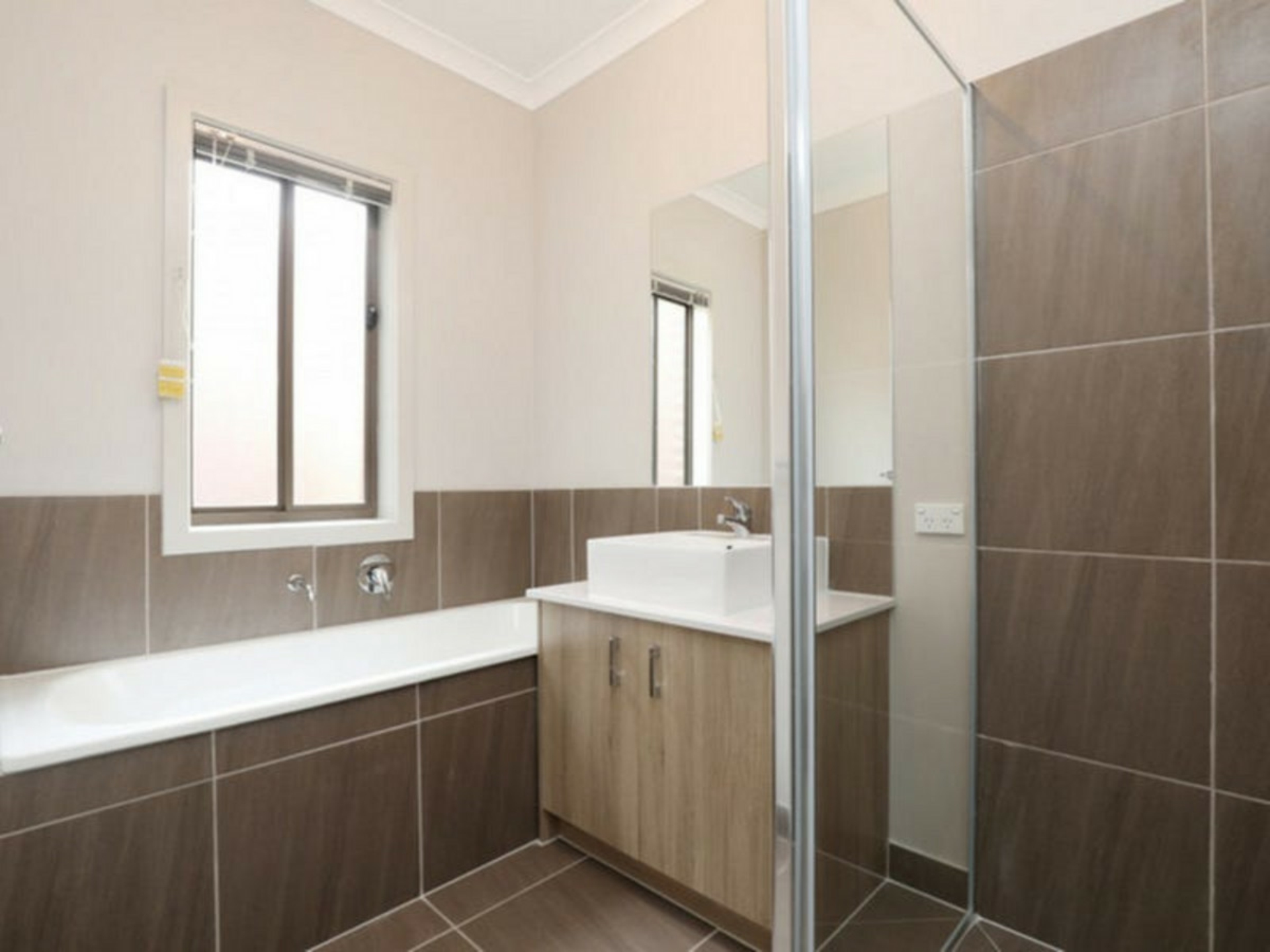 16 Baddaginnie Walk, TARNEIT