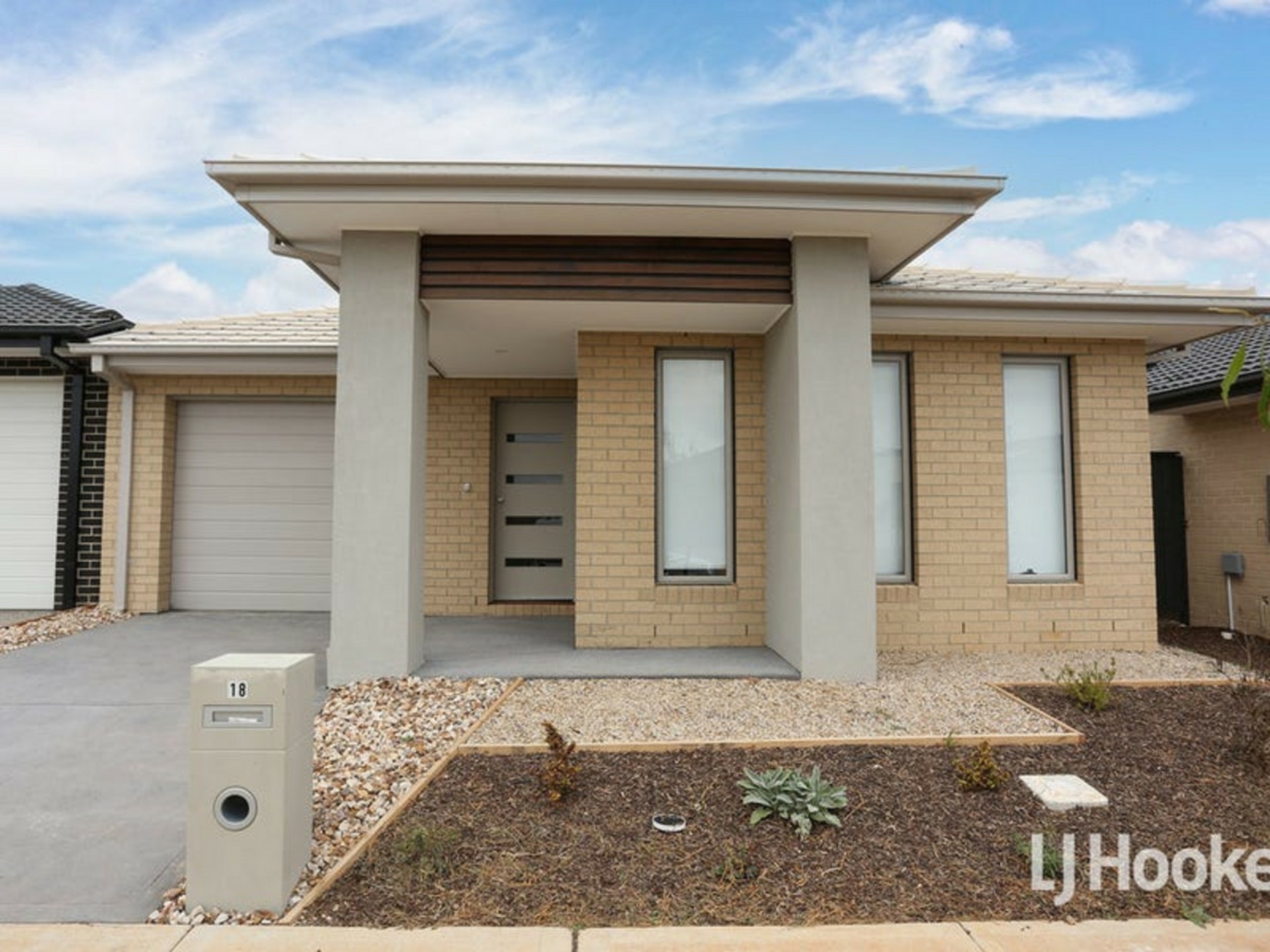 18 Chromite Circuit, WEIR VIEWS