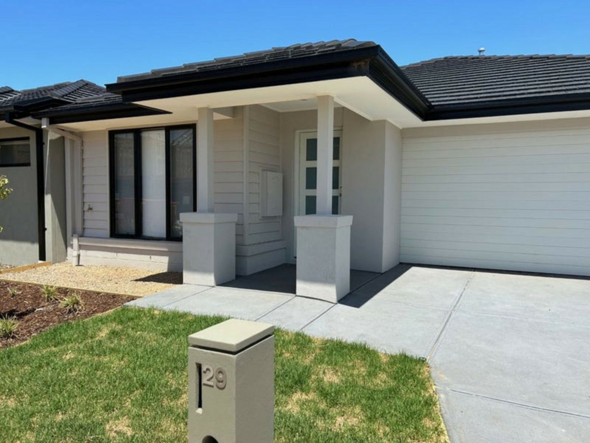 29 Generation Crescent, MAMBOURIN