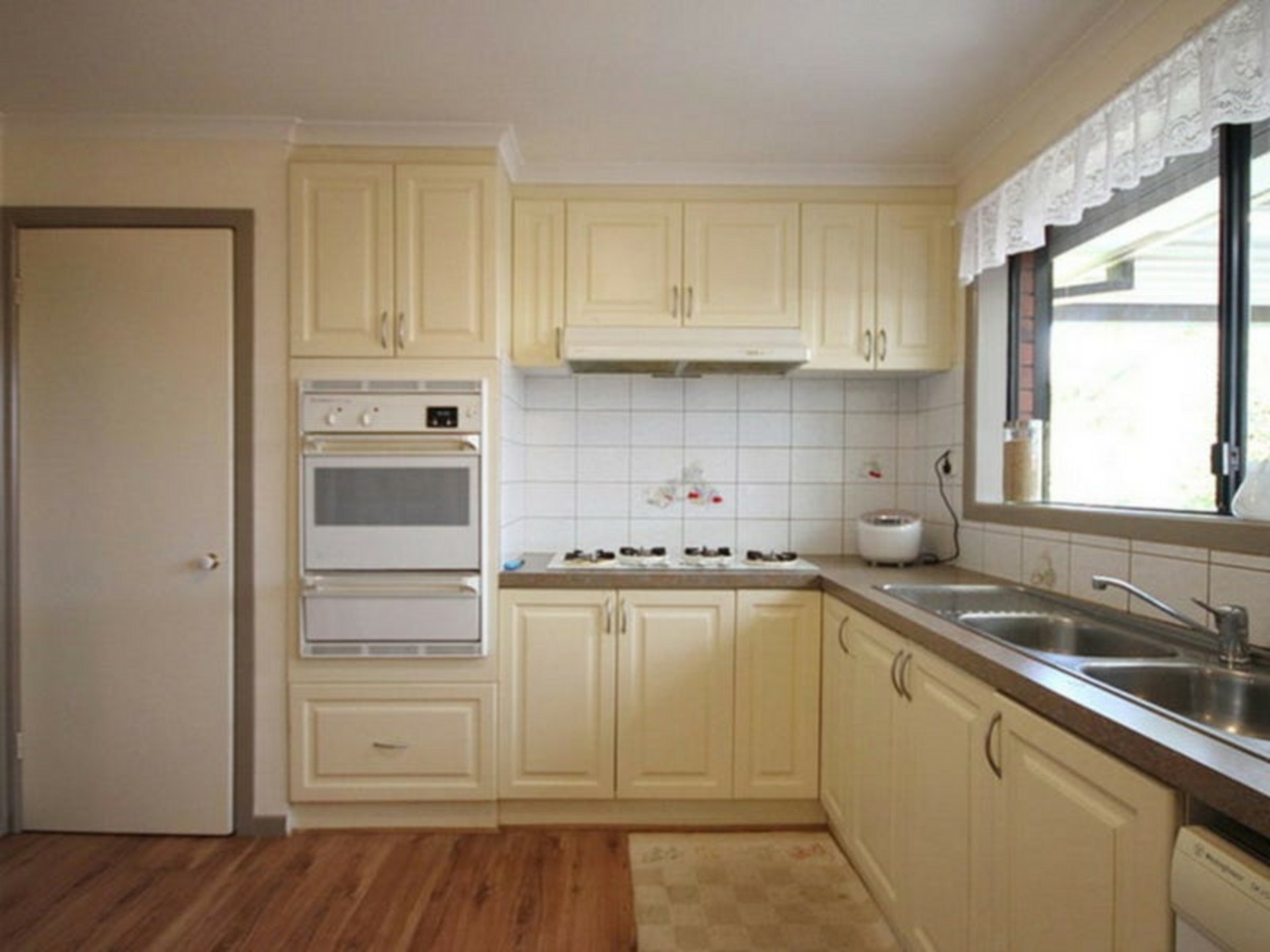 15 Mirambeek Road, HOPPERS CROSSING