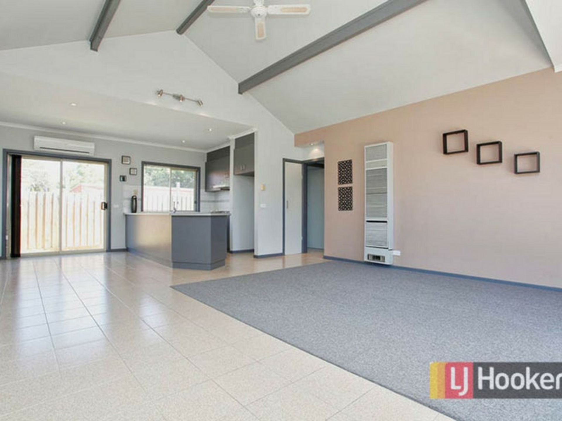 2/86 Hogans Road, HOPPERS CROSSING