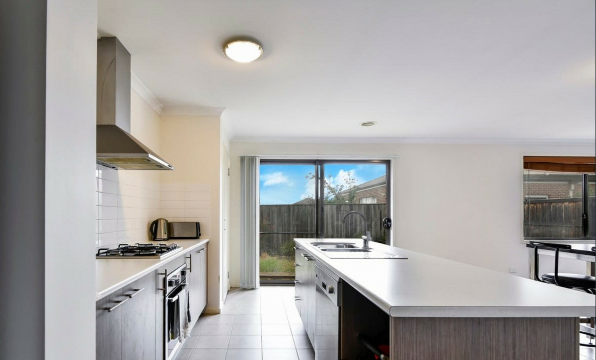 54 Middleton Drive, POINT COOK