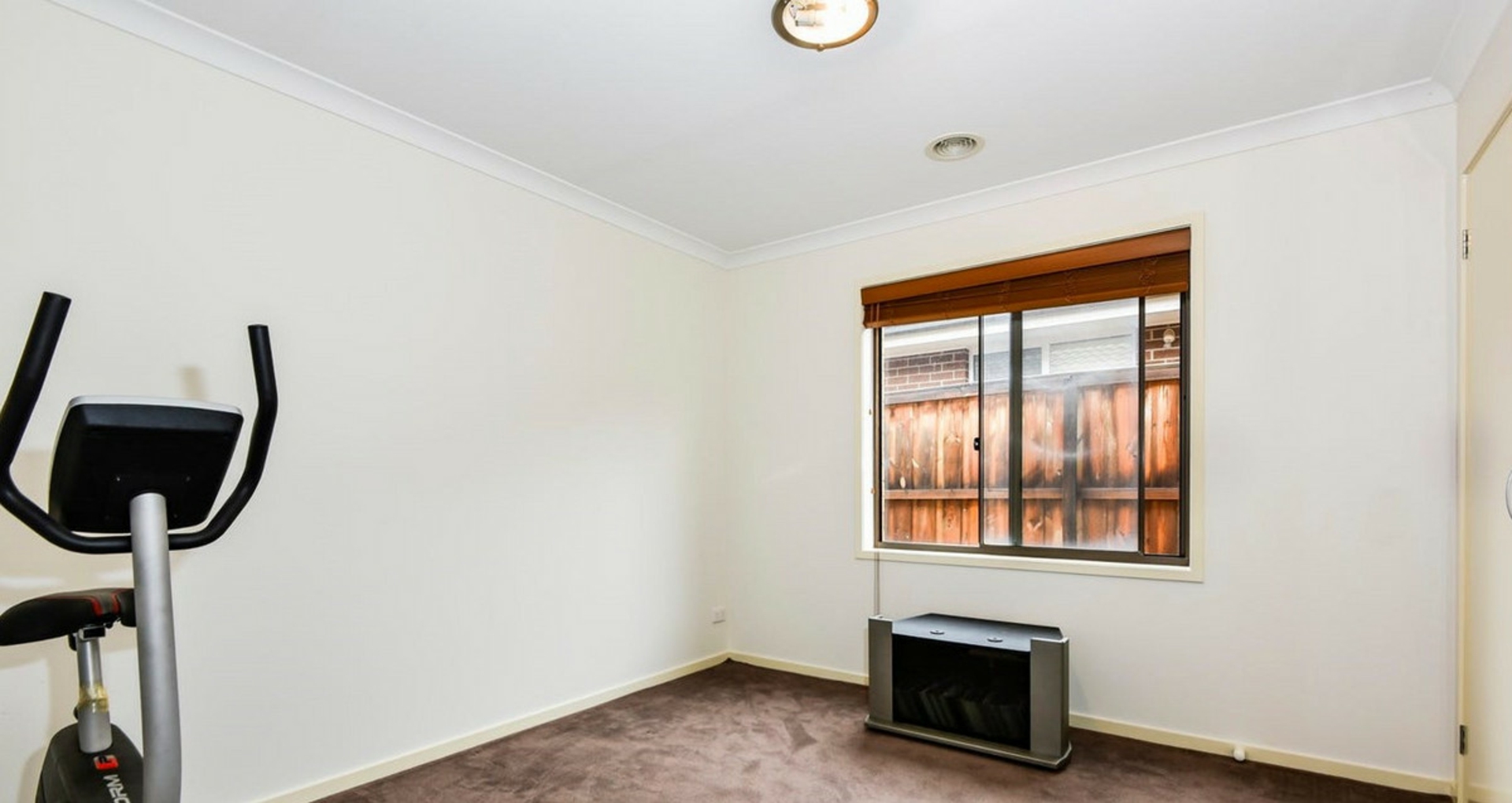 54 Middleton Drive, POINT COOK