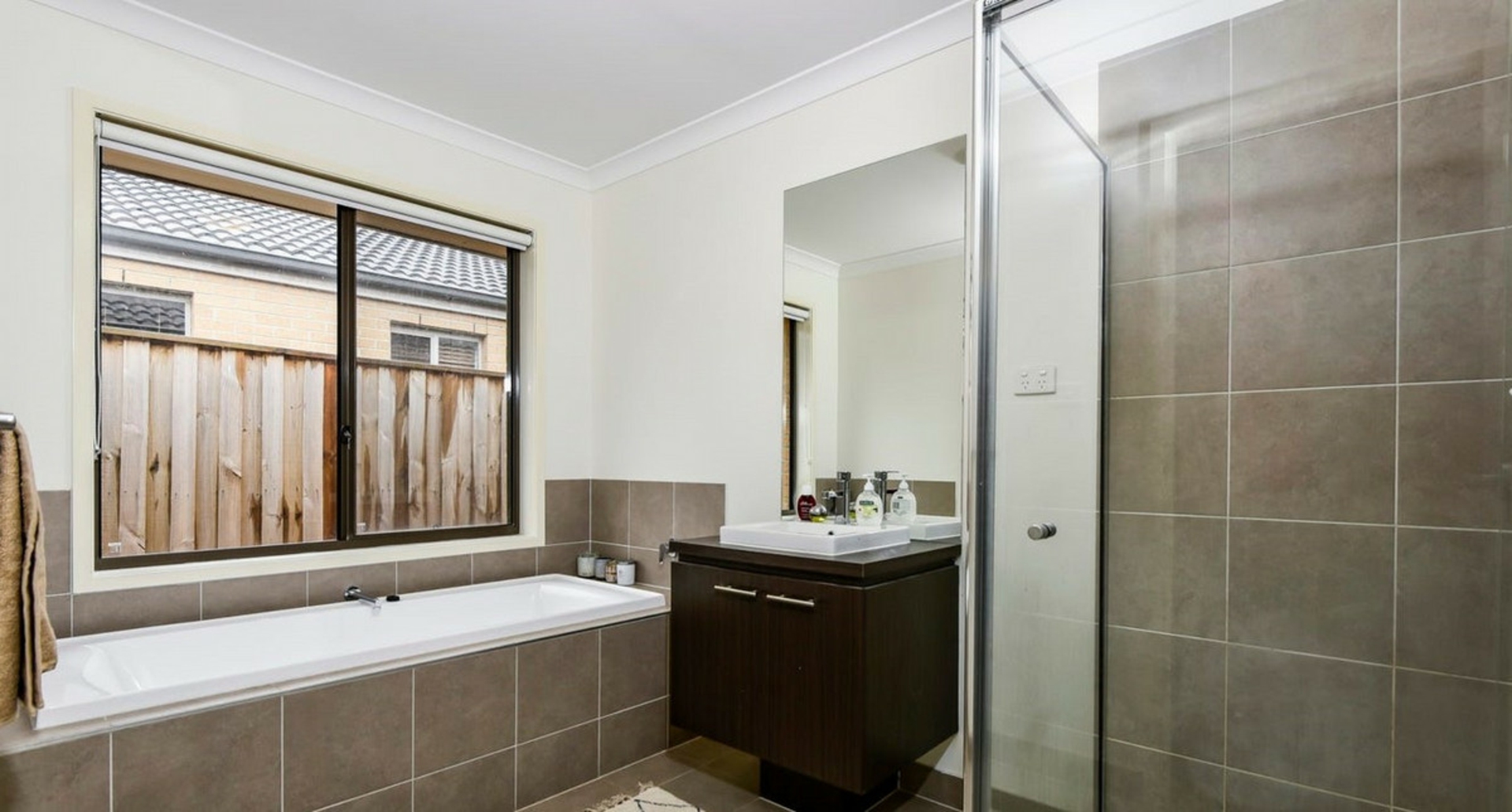 54 Middleton Drive, POINT COOK