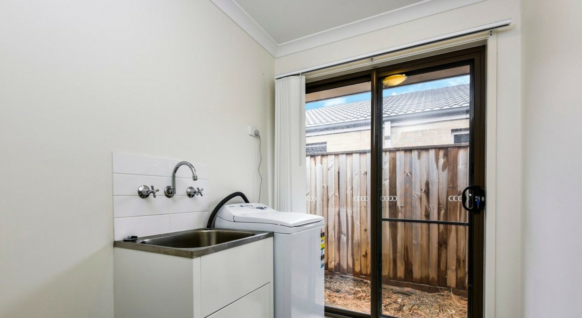 54 Middleton Drive, POINT COOK