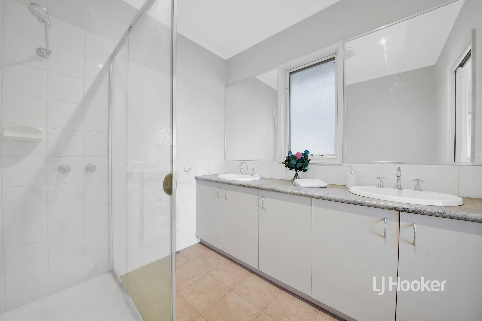 40/1 Greg Norman Drive, SANCTUARY LAKES