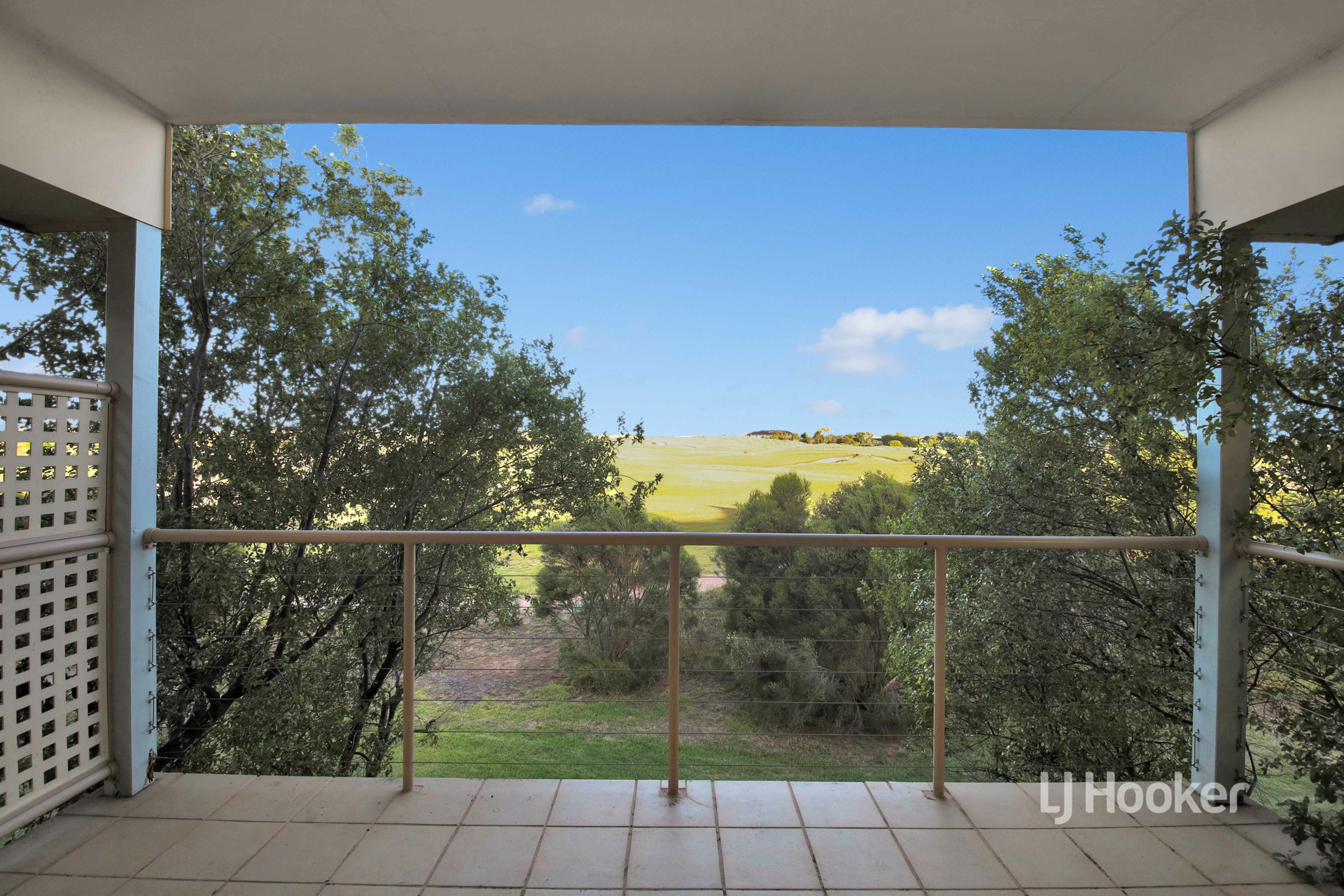 40/1 Greg Norman Drive, SANCTUARY LAKES
