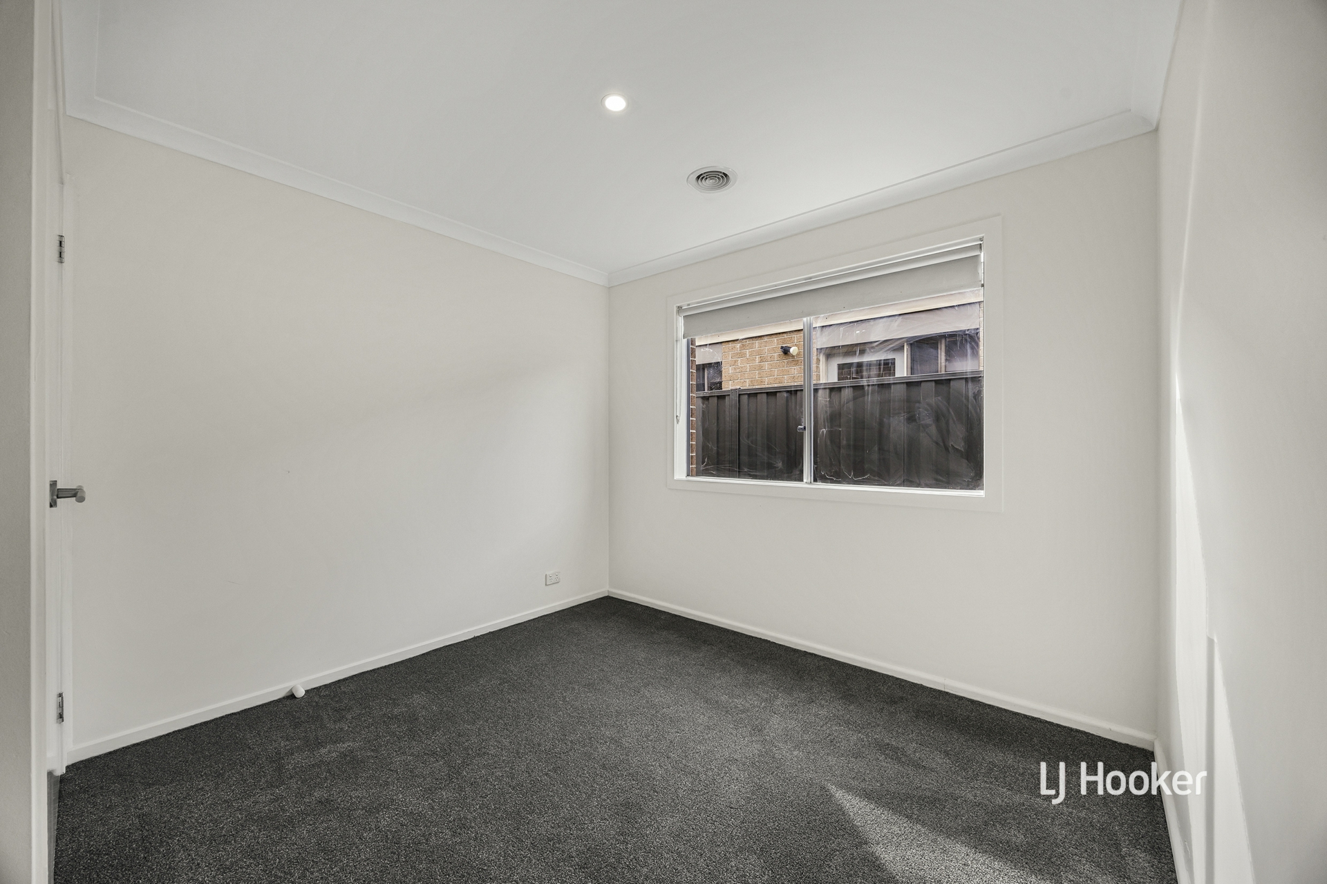 11 Grovedale Way — photo 9 of 13