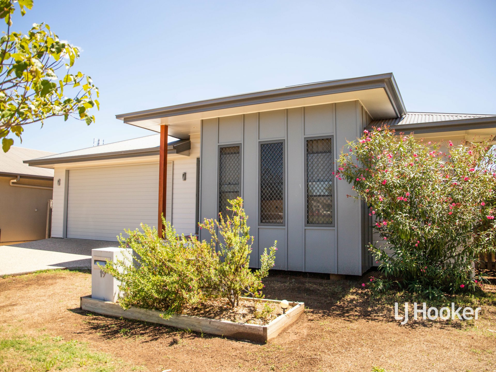 19 Lomandra Avenue, ROMA